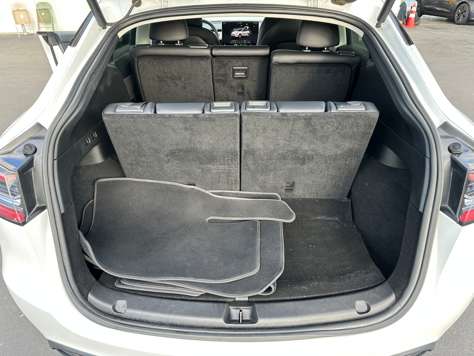 Thumbnail: 2022 Tesla Model Y - 6