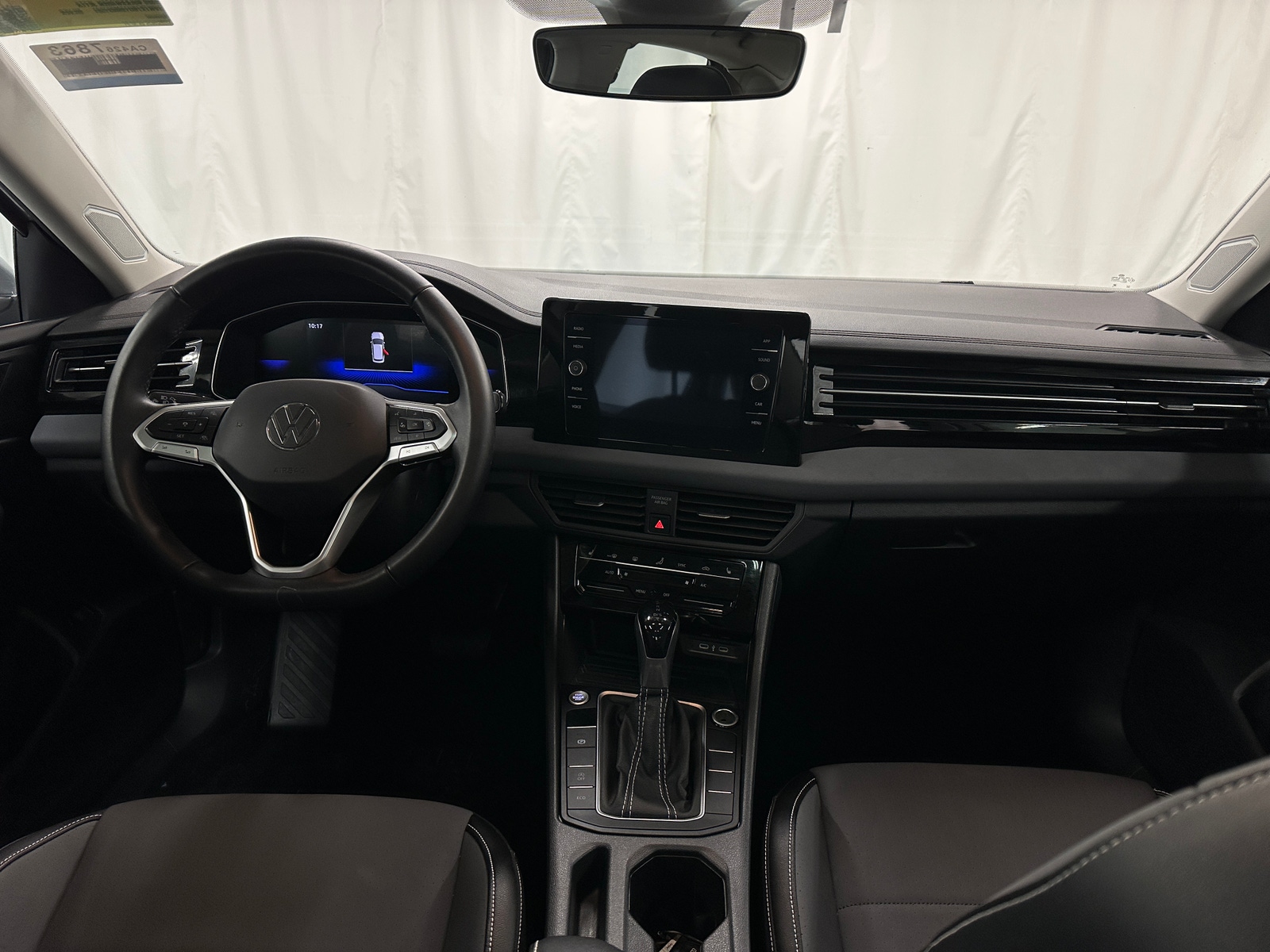 Thumbnail: 2025 Volkswagen Jetta - 2