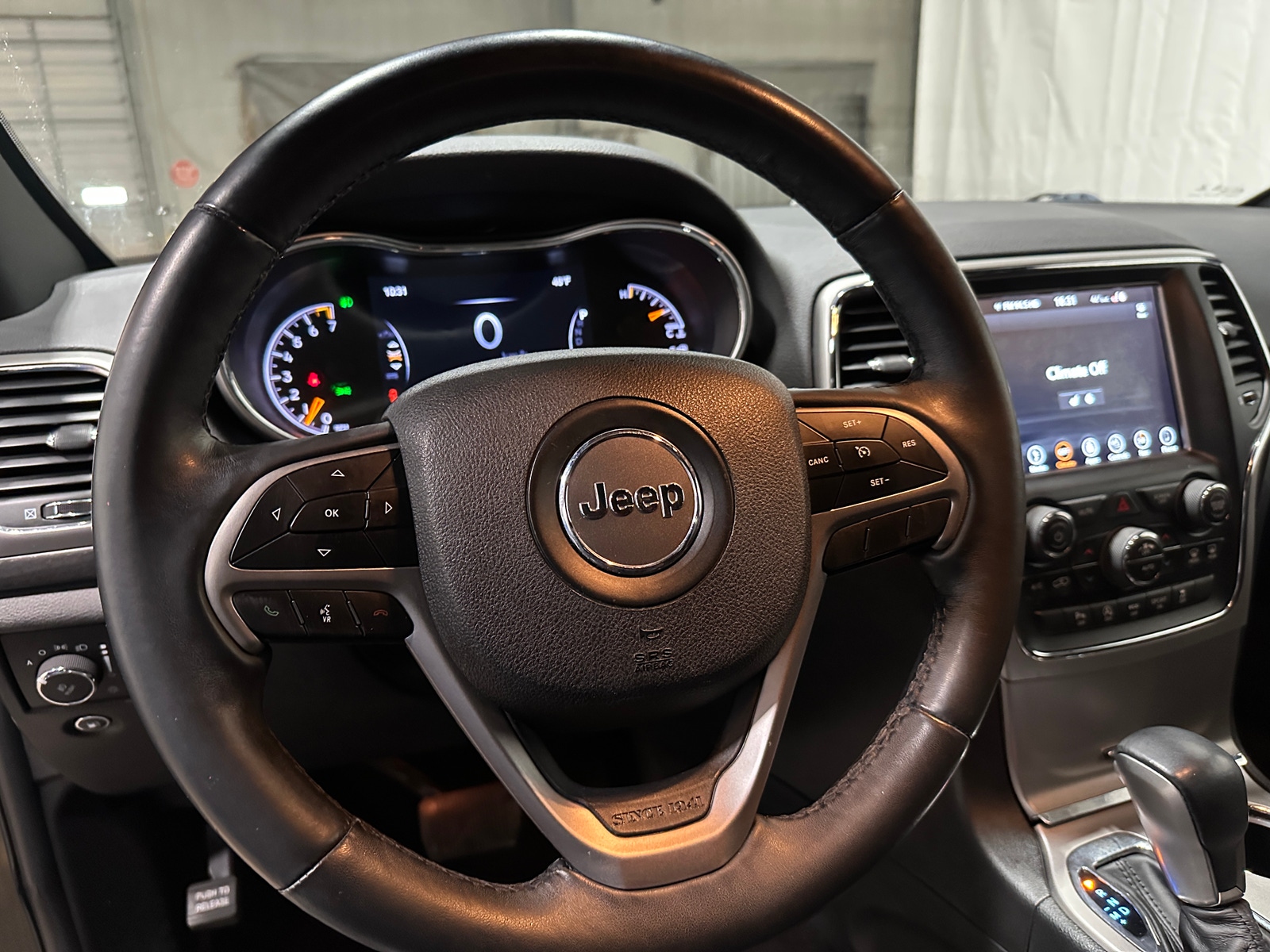 Thumbnail: 2018 Jeep Grand Cherokee - 4