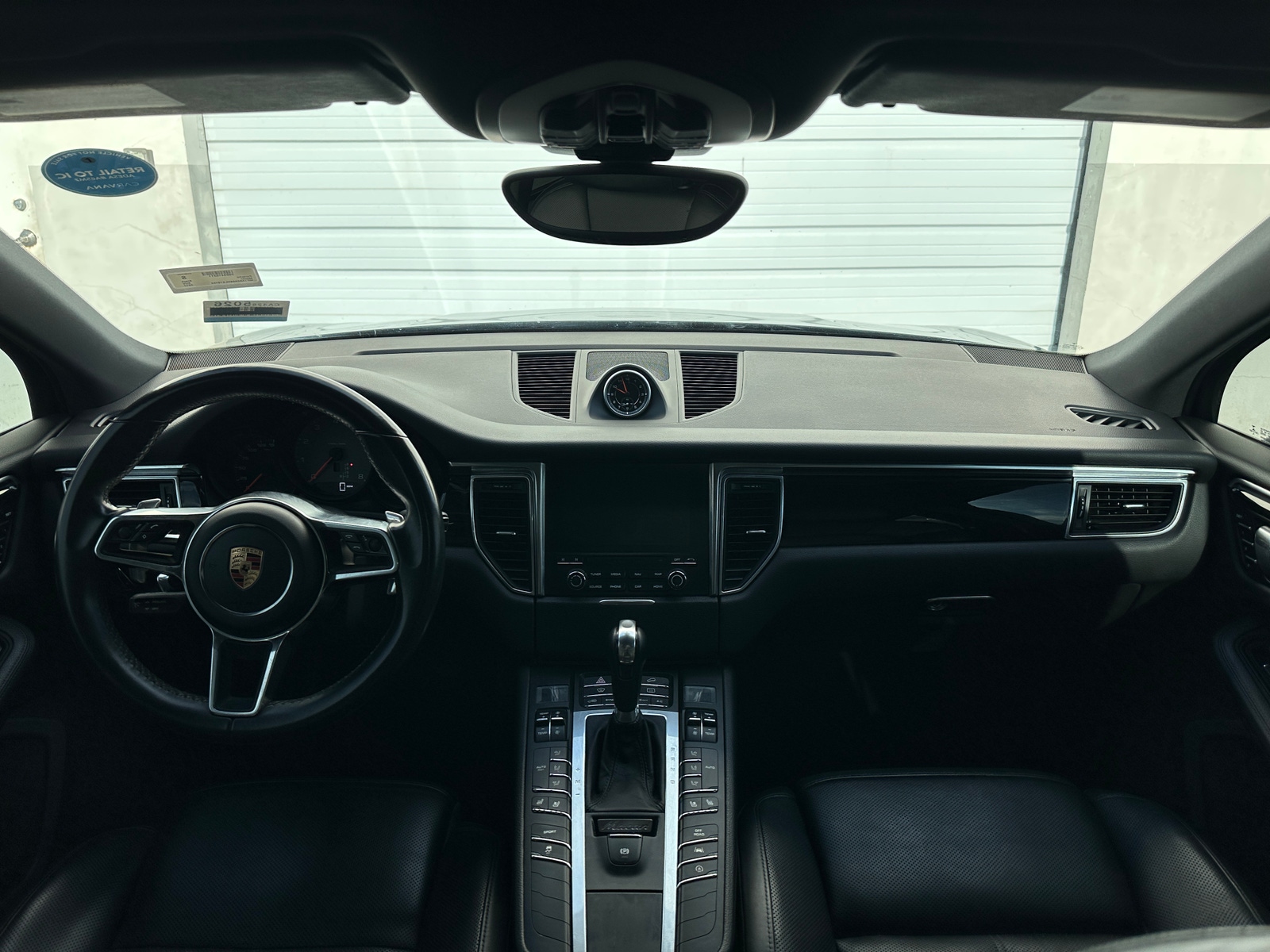 Thumbnail: 2017 Porsche Macan - 2