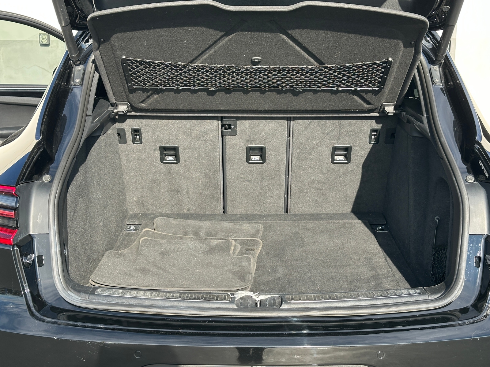 Thumbnail: 2017 Porsche Macan - 6