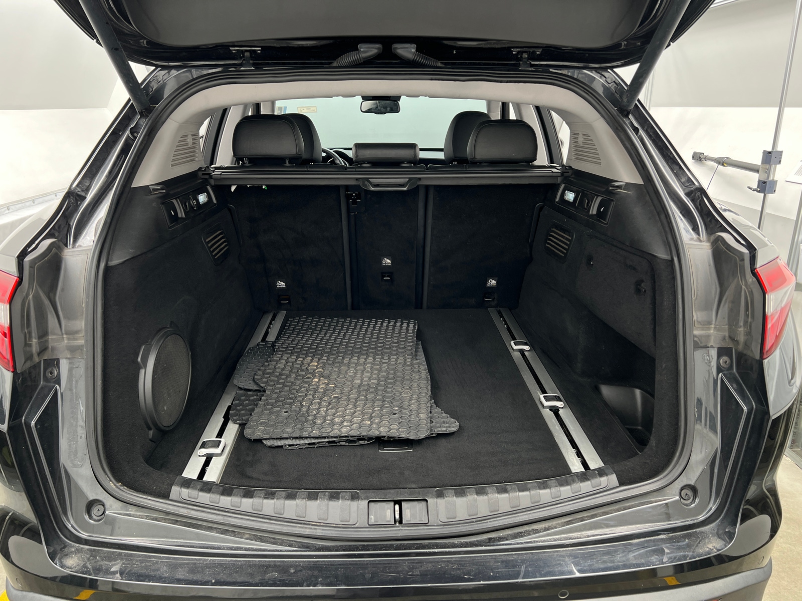 Thumbnail: 2018 Alfa Romeo Stelvio - 6