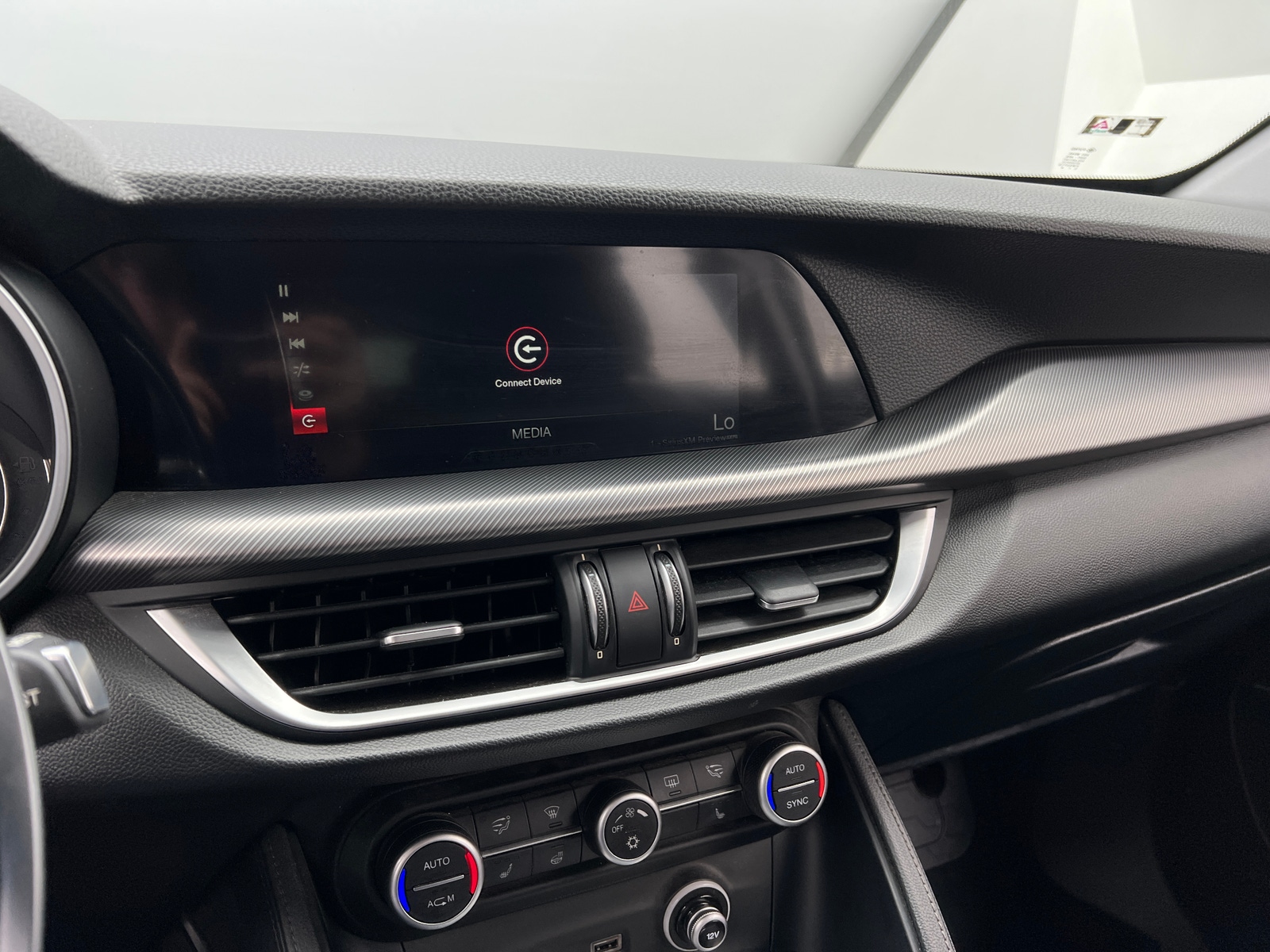 Thumbnail: 2018 Alfa Romeo Stelvio - 3