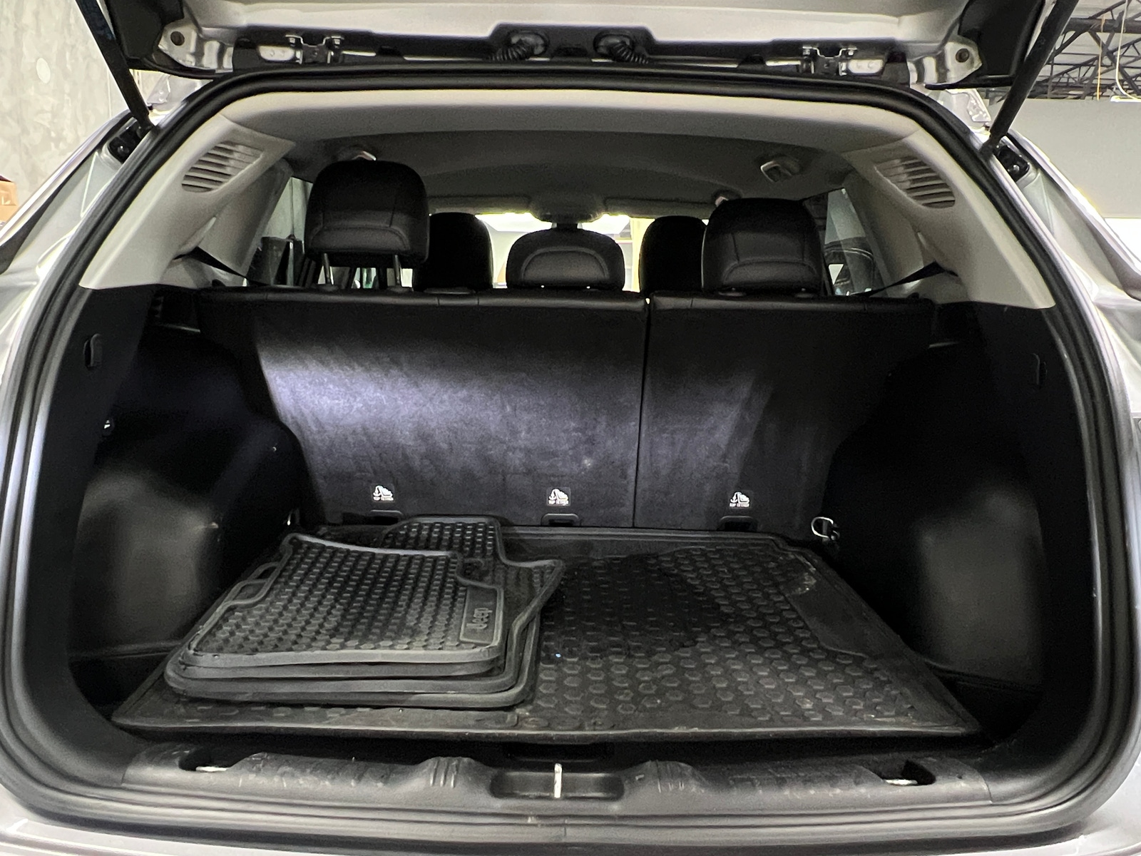 Thumbnail: 2018 Jeep Compass - 7