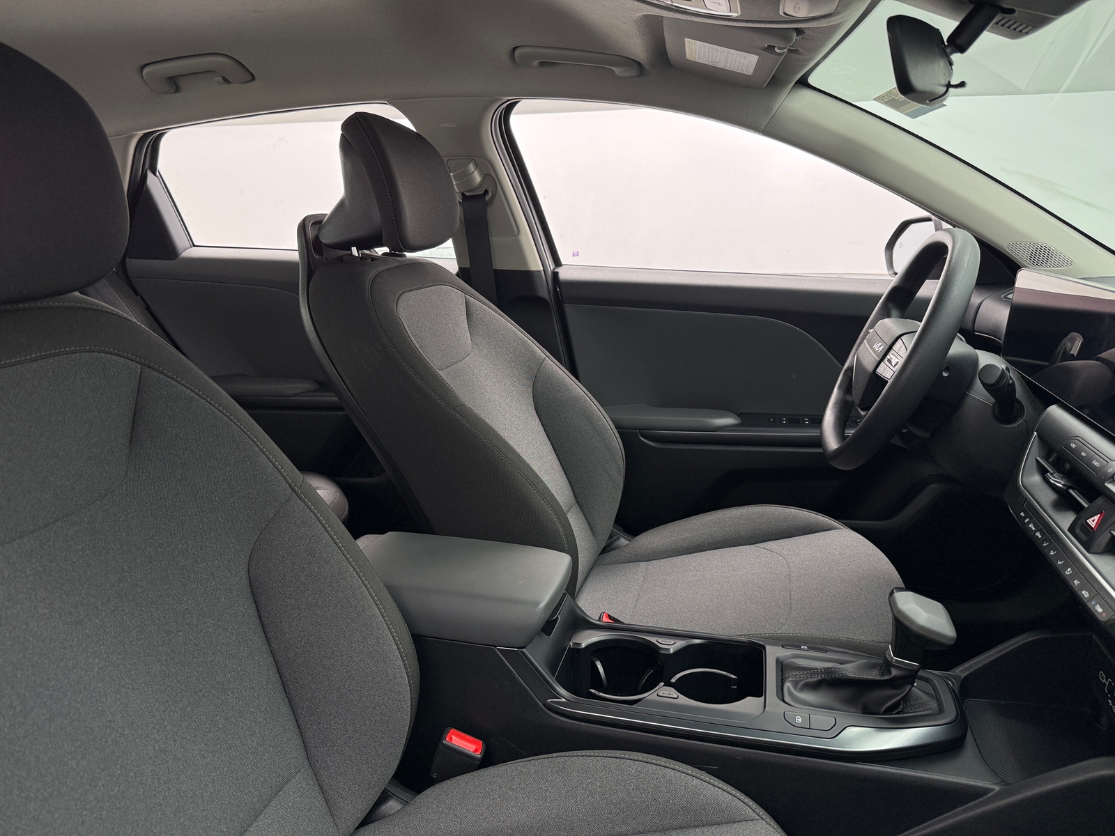 Thumbnail: 2025 Kia K4 - 2