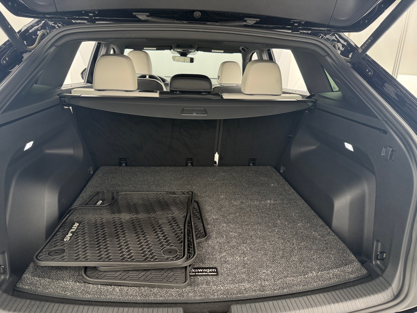 Thumbnail: 2024 Volkswagen Atlas - 6