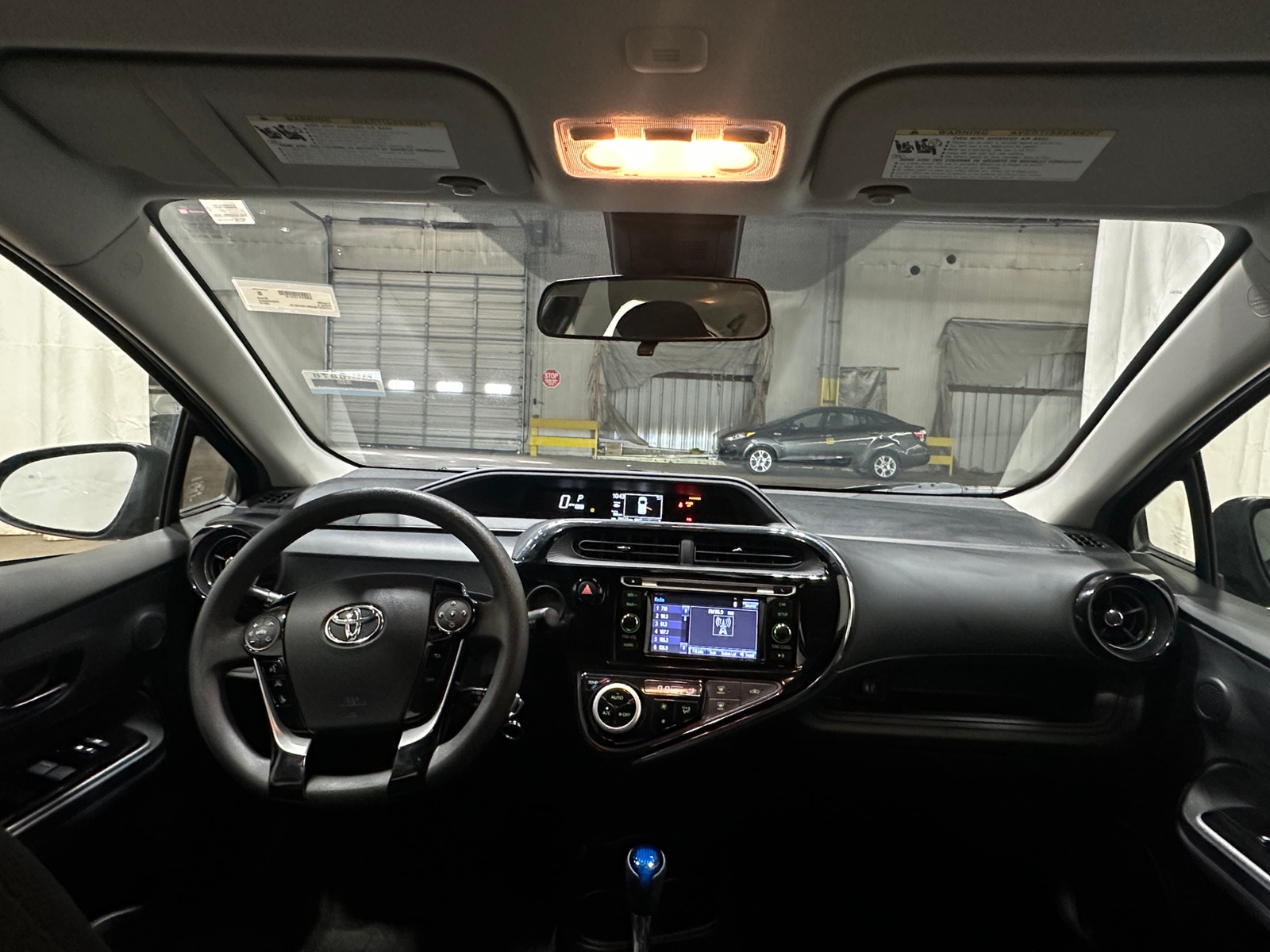 Thumbnail: 2019 Toyota Prius c - 3