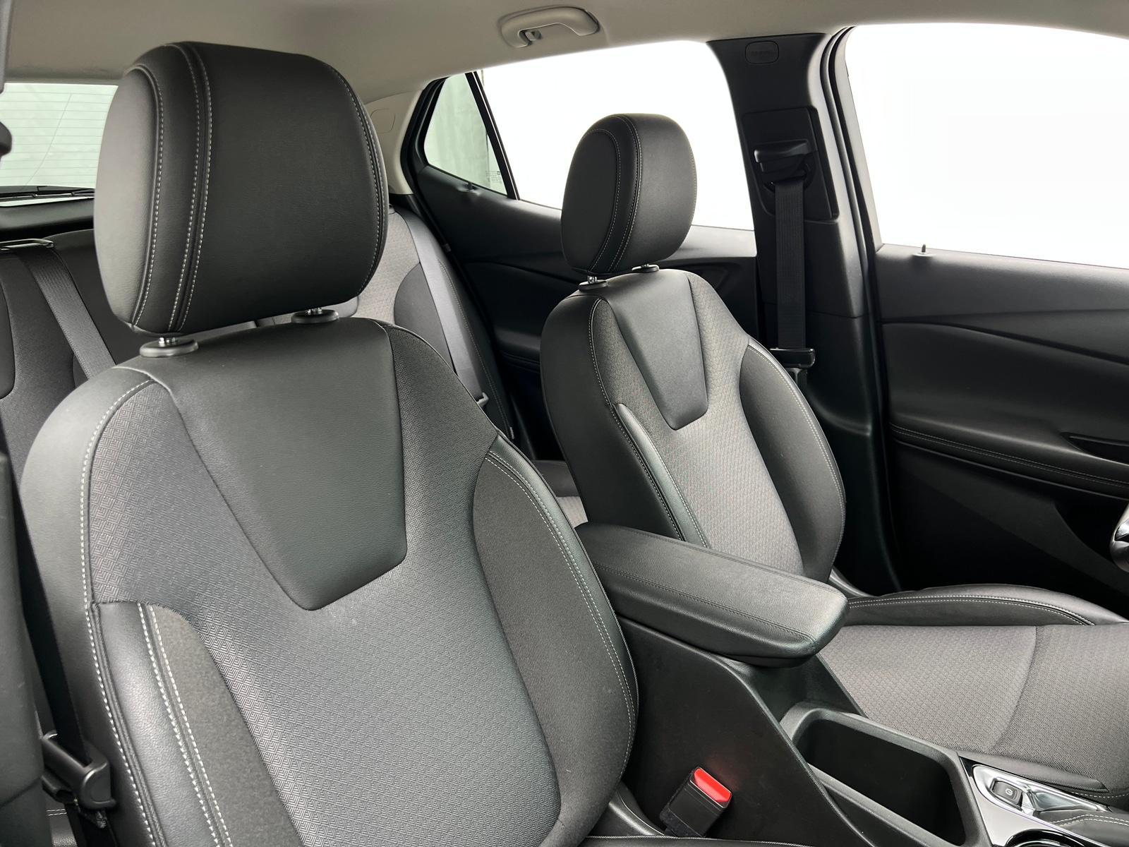 Thumbnail: 2025 Buick Encore GX - 2