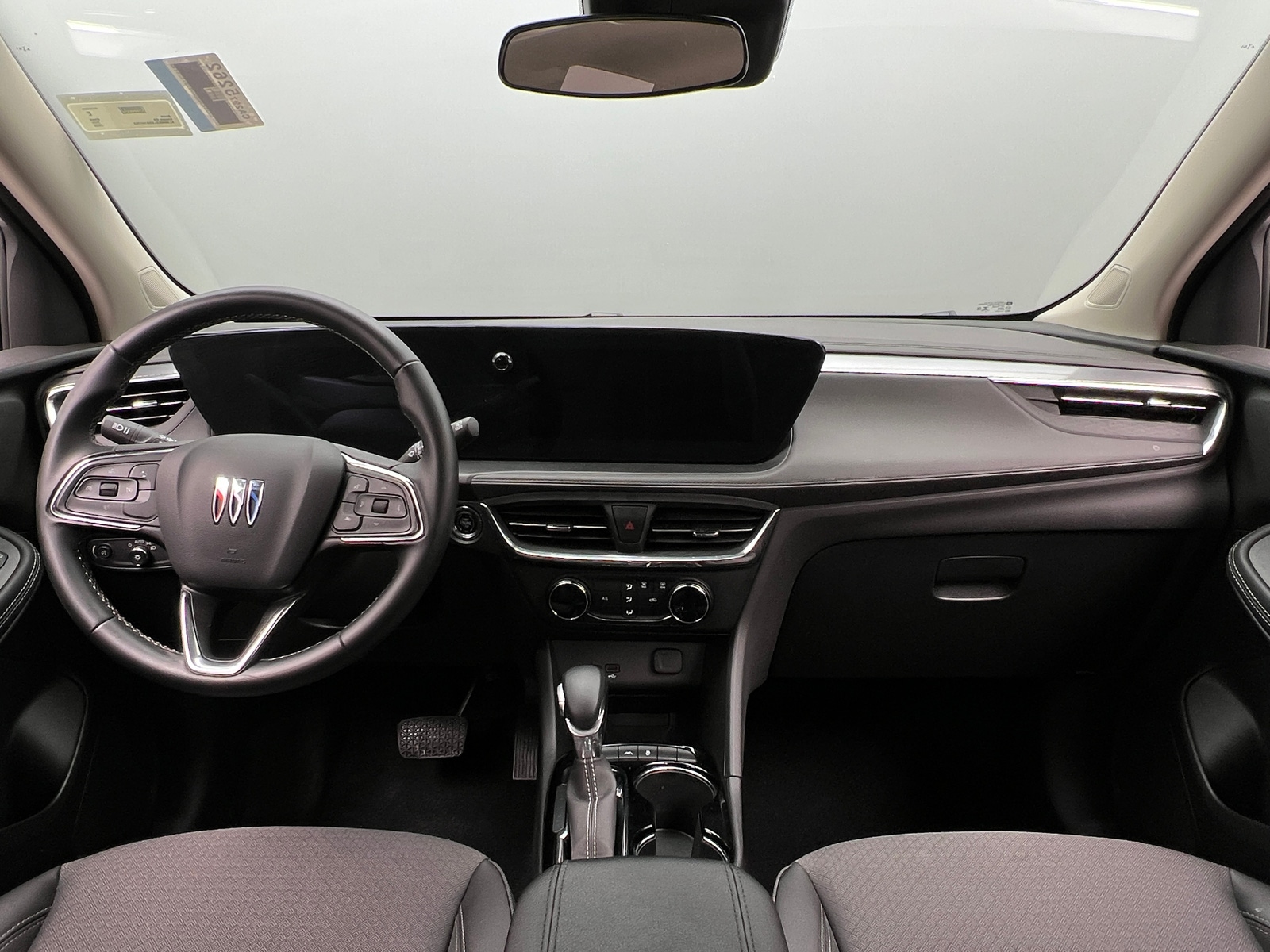 Thumbnail: 2025 Buick Encore GX - 3