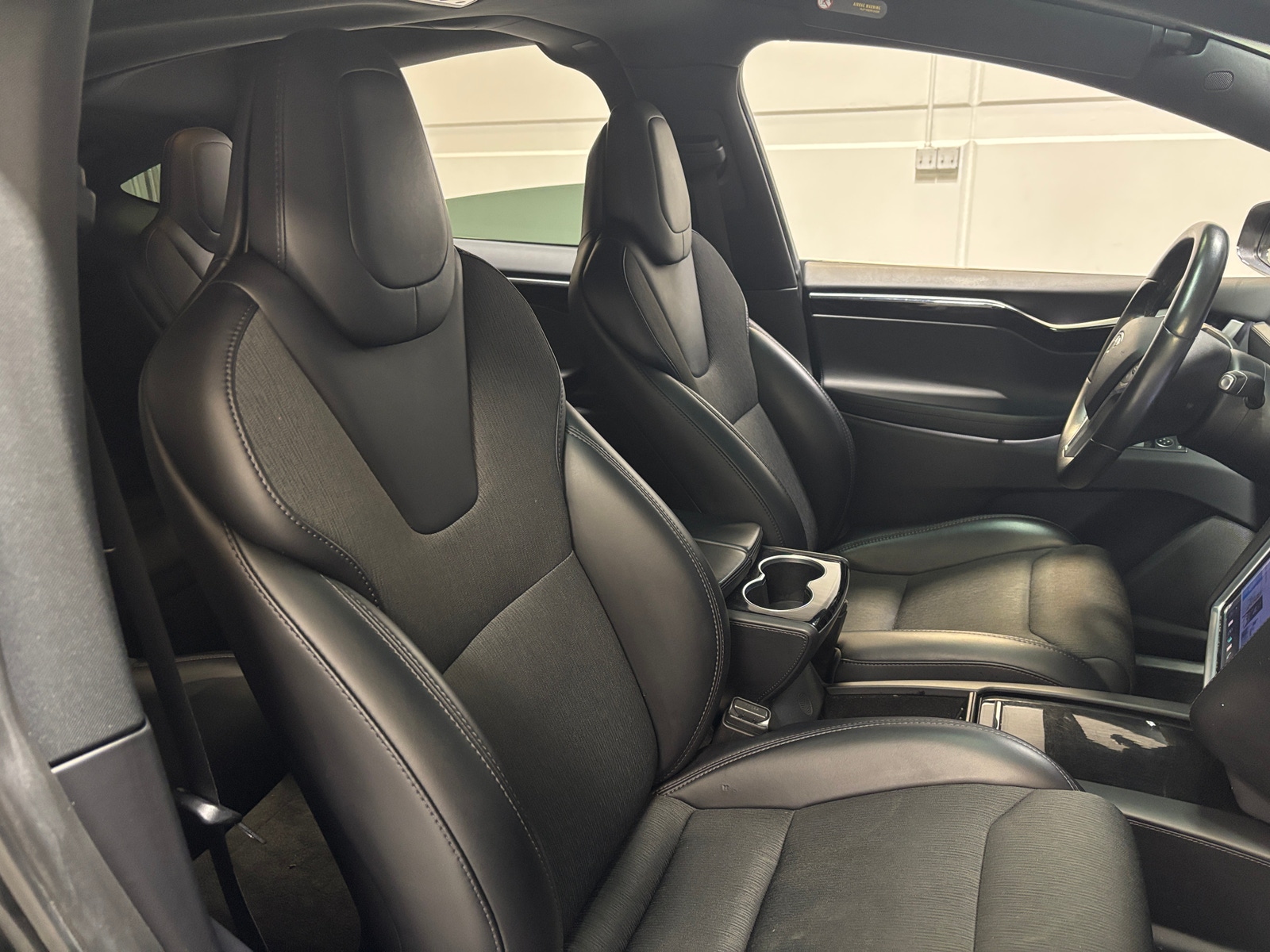 Thumbnail: 2018 Tesla Model X - 2