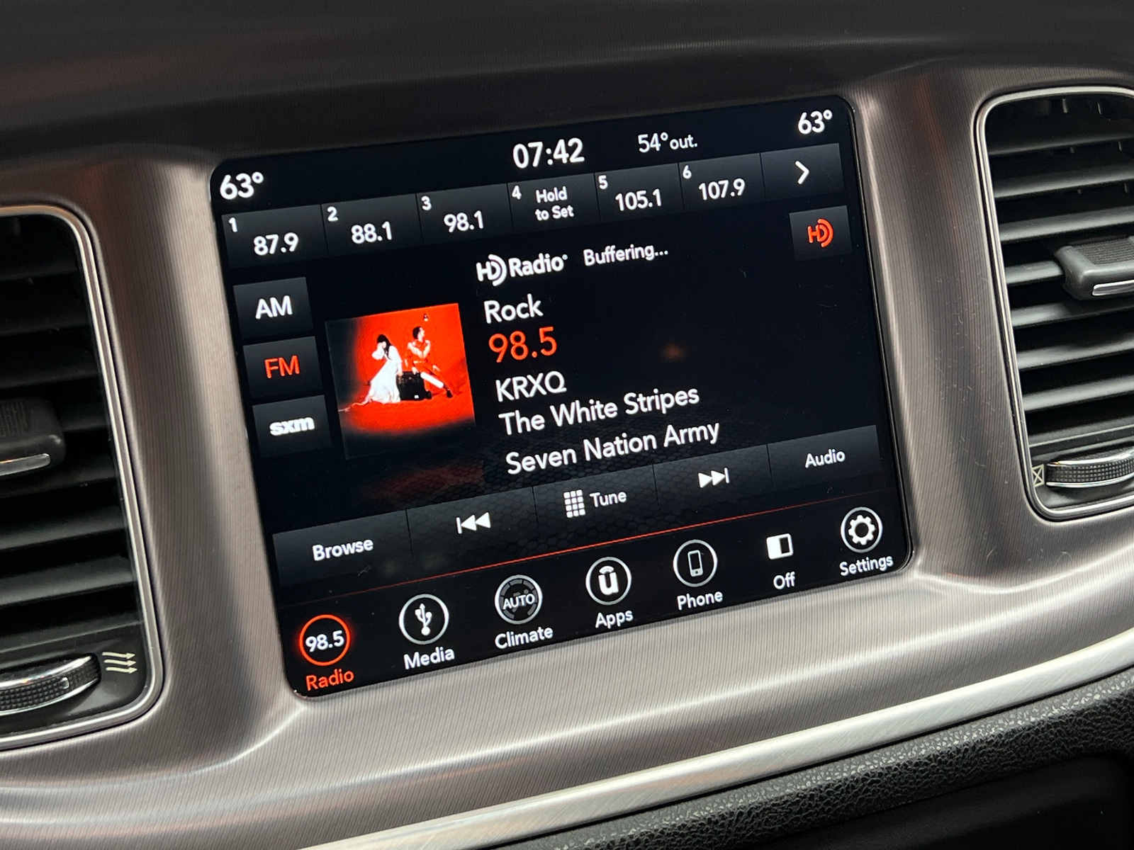 Thumbnail: 2019 Dodge Charger - 4