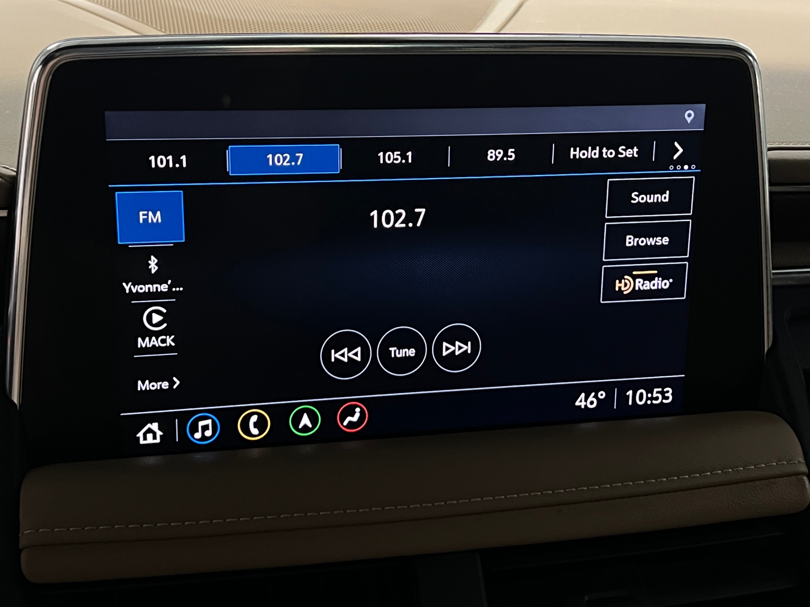 Thumbnail: 2021 Chevrolet Suburban - 3