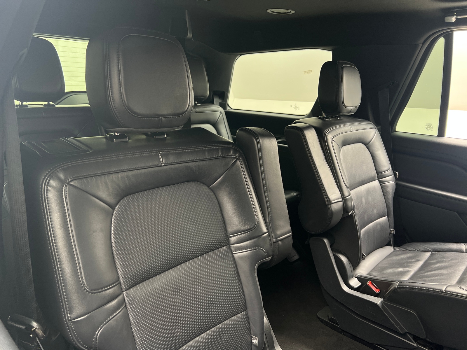 Thumbnail: 2024 Lincoln Navigator - 5