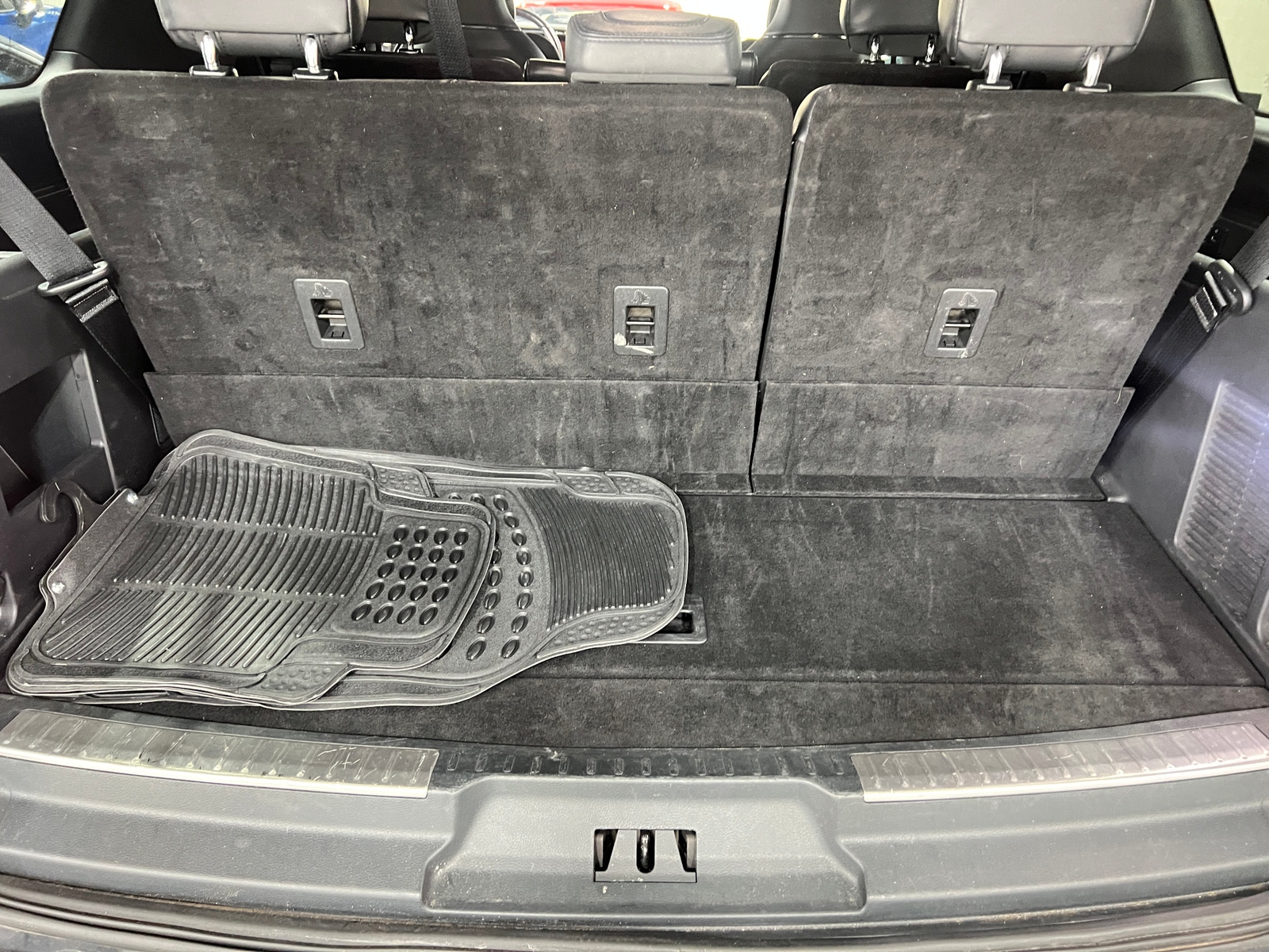 Thumbnail: 2024 Lincoln Navigator - 6