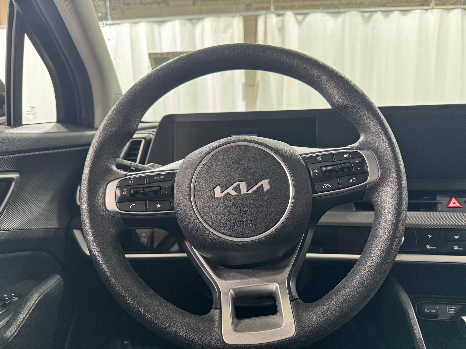 Thumbnail: 2024 Kia Sportage - 5