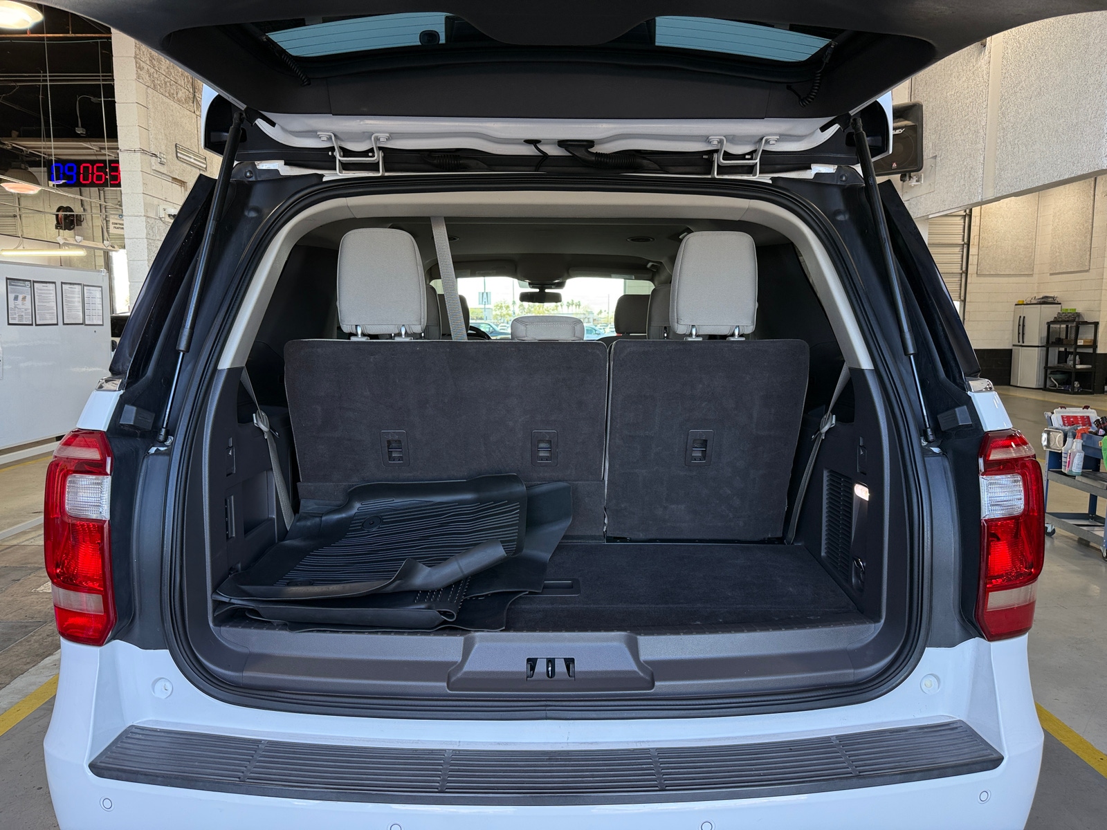 Thumbnail: 2020 Ford Expedition - 7