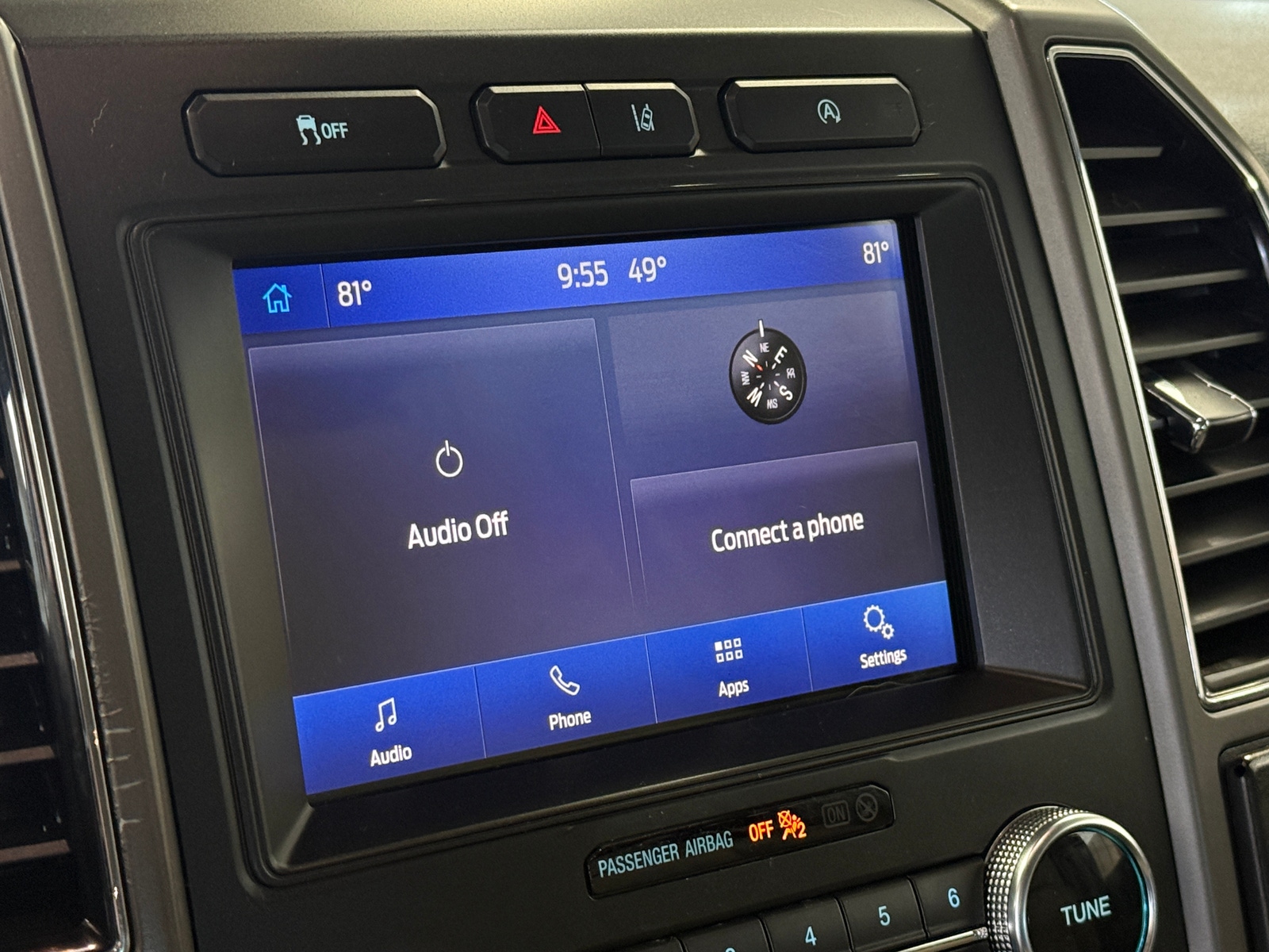 Thumbnail: 2020 Ford Expedition - 4