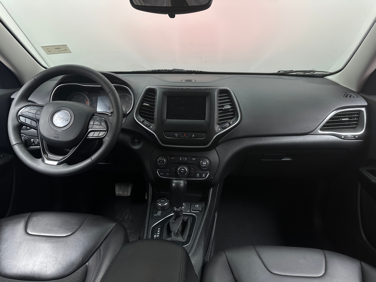 Thumbnail: 2021 Jeep Cherokee - 3