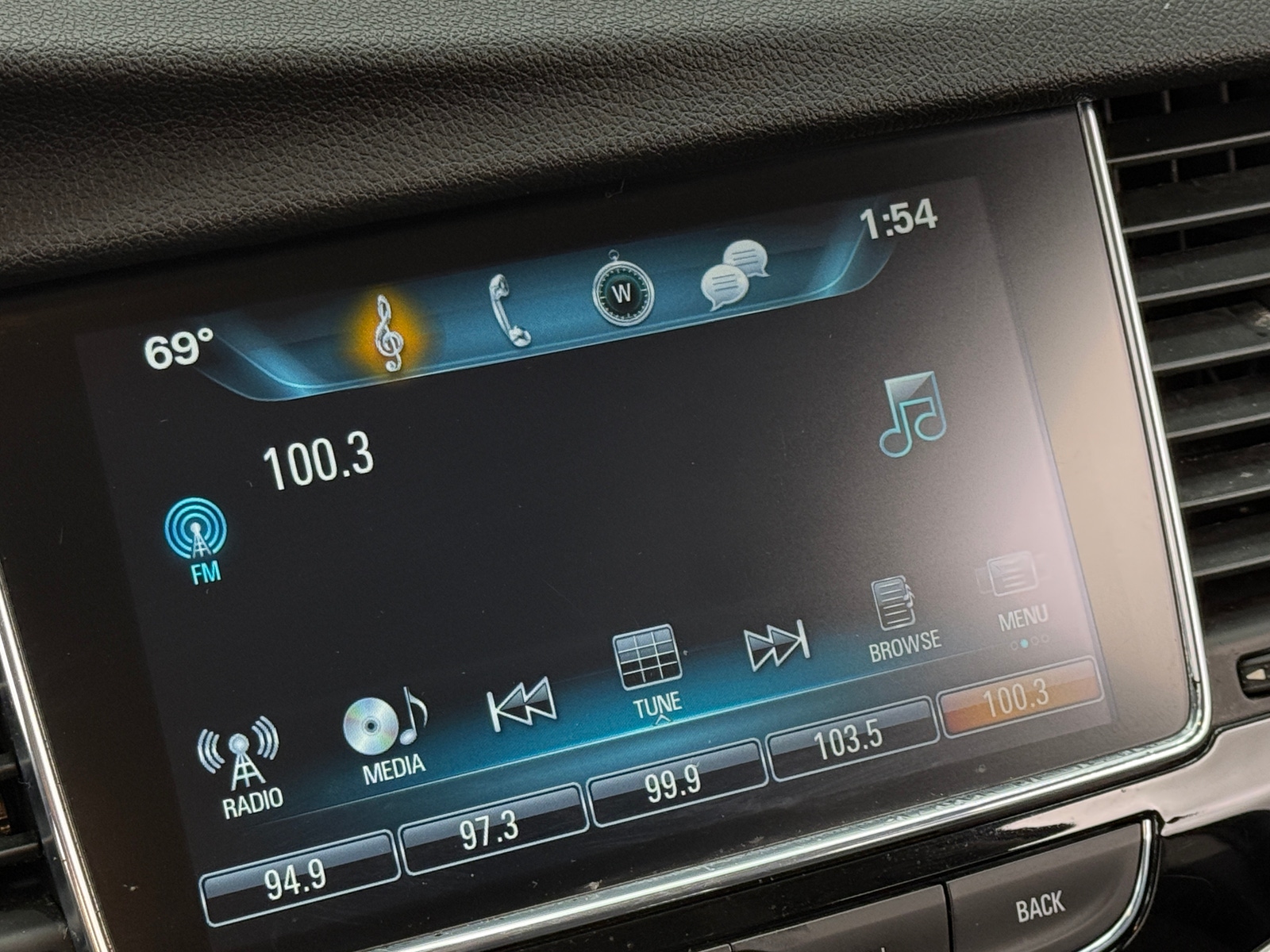 Thumbnail: 2019 Buick Encore - 4