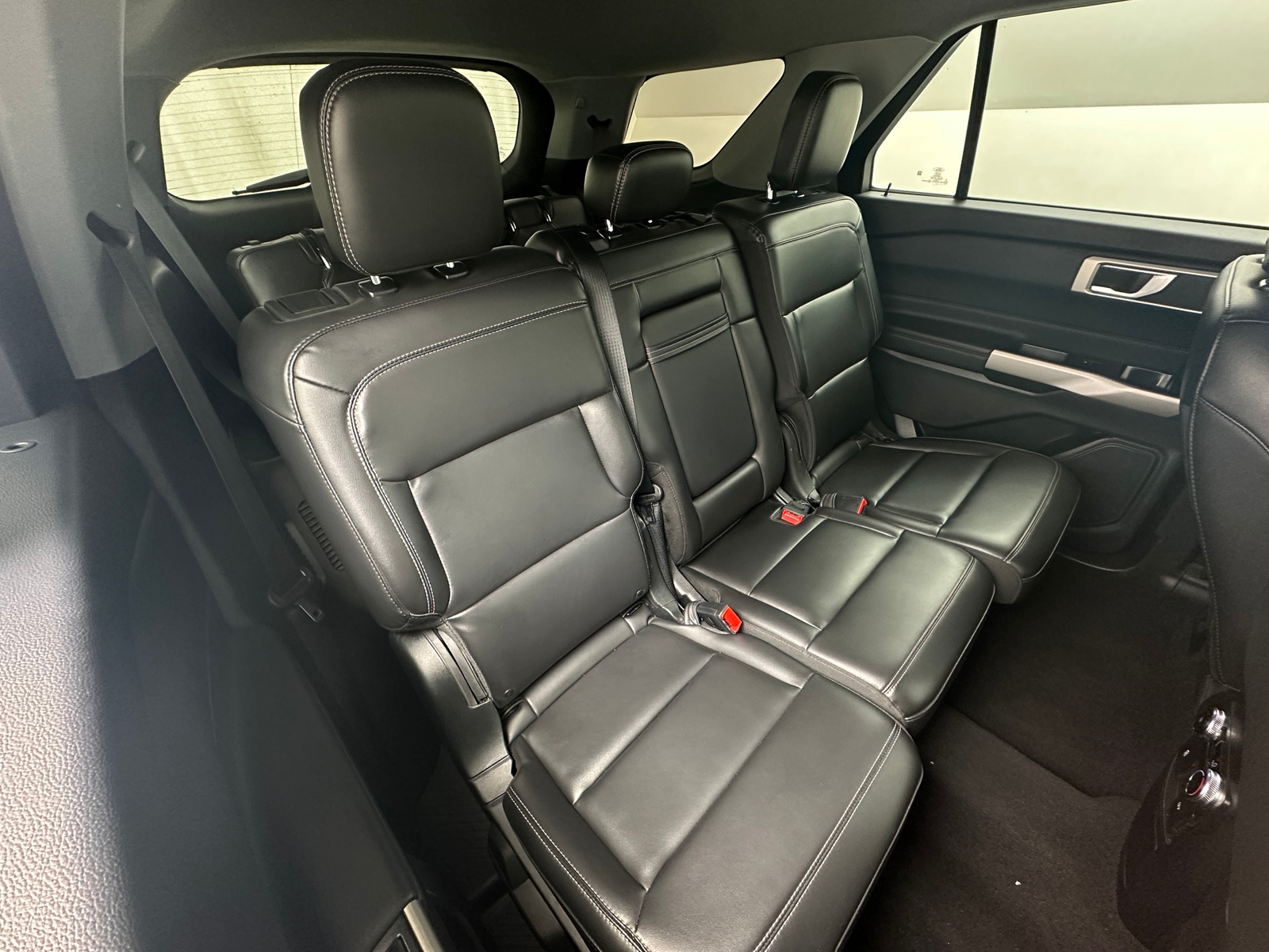 Thumbnail: 2023 Ford Explorer - 5