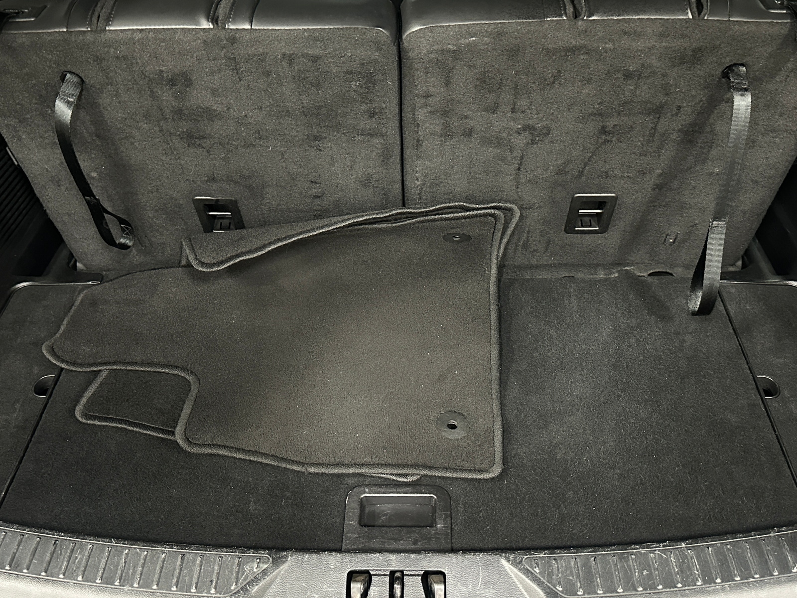 Thumbnail: 2023 Ford Explorer - 6