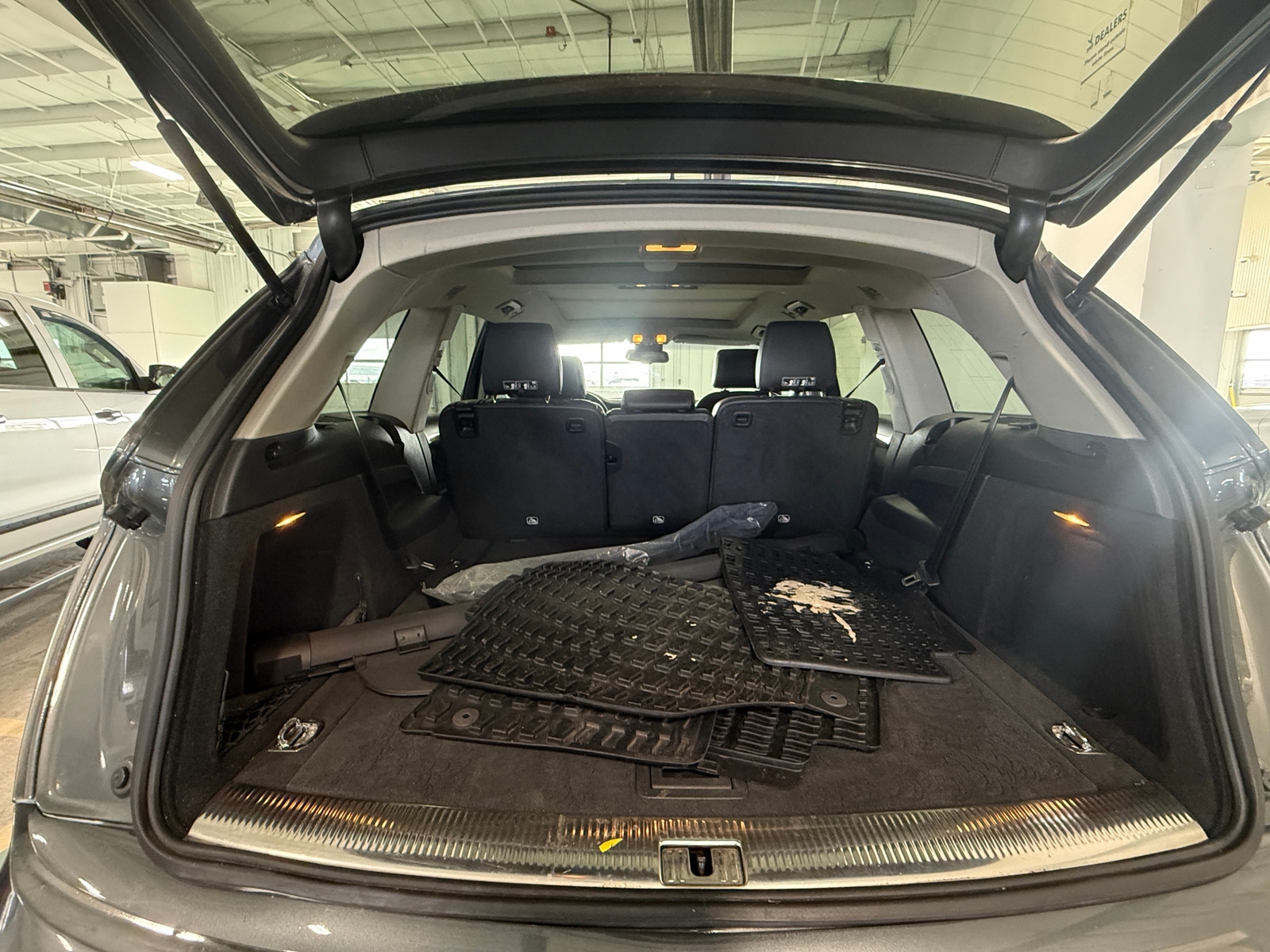 Thumbnail: 2014 Audi Q7 - 6