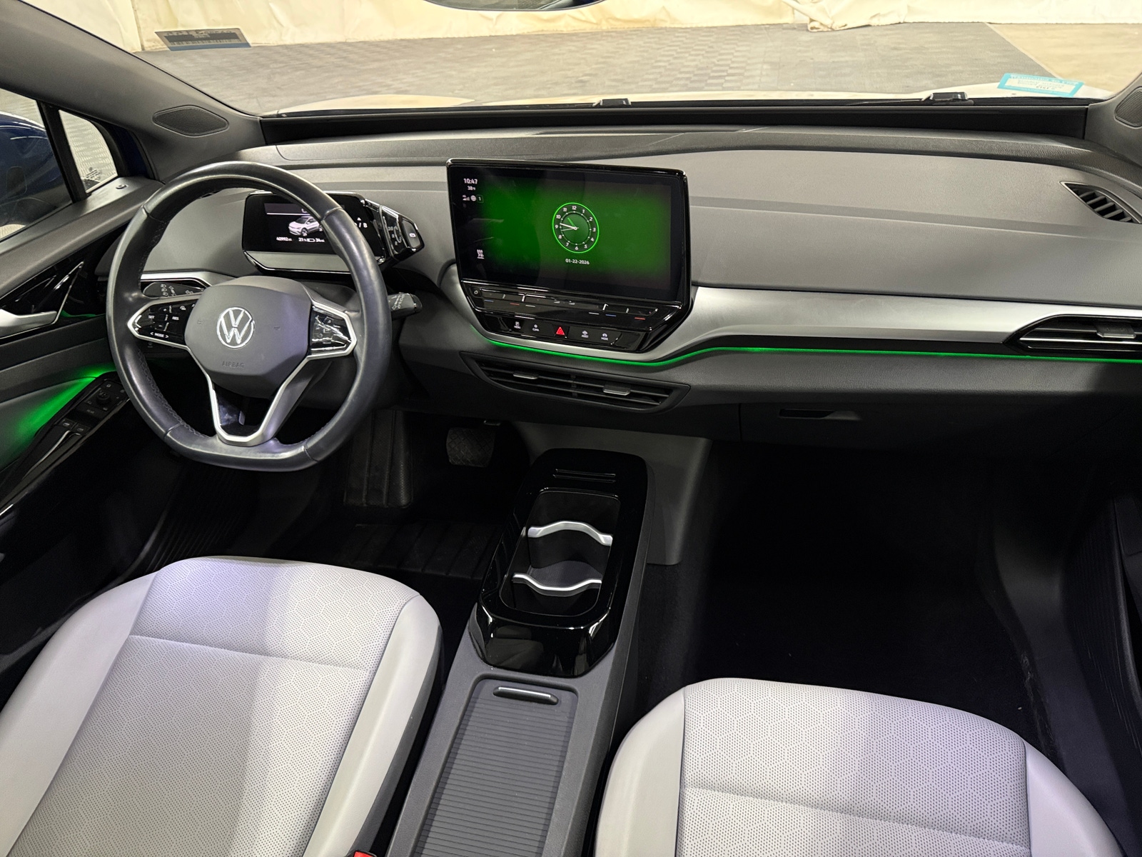 Thumbnail: 2021 Volkswagen ID.4 - 2