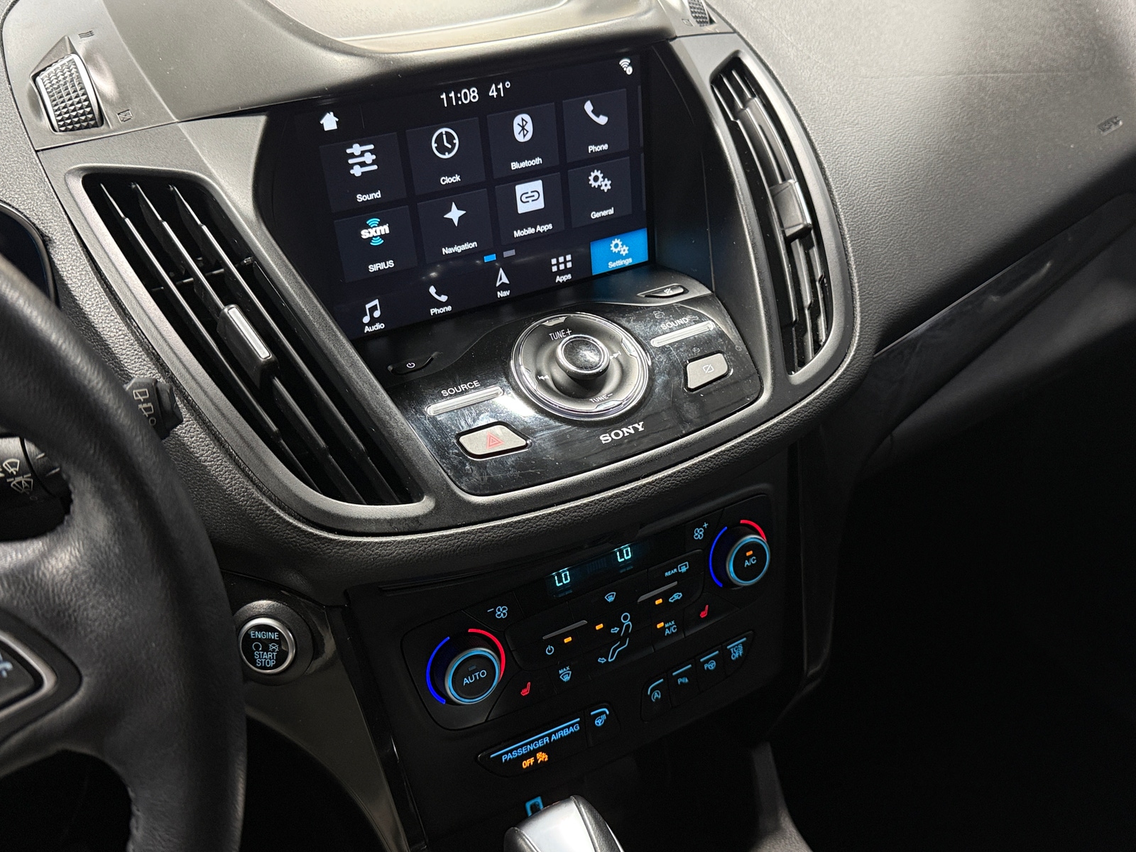 Thumbnail: 2019 Ford Escape - 3