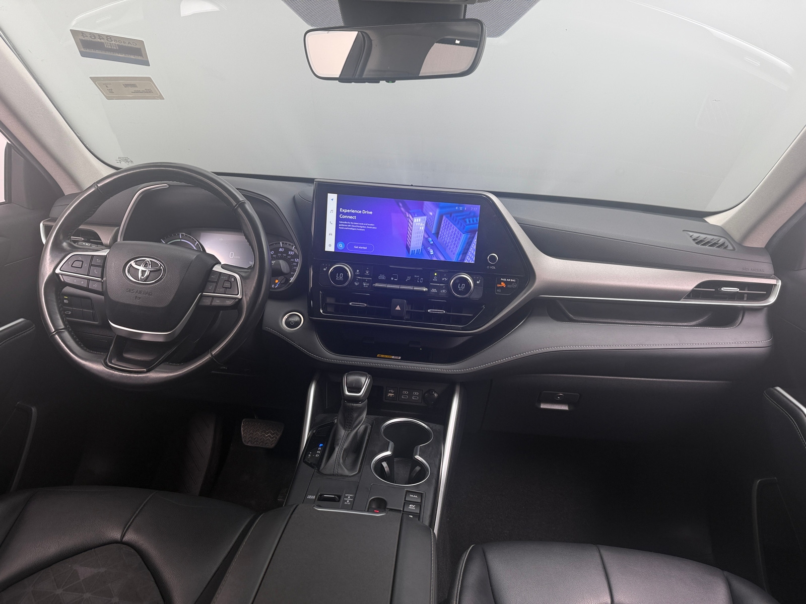 Thumbnail: 2024 Toyota Highlander - 2