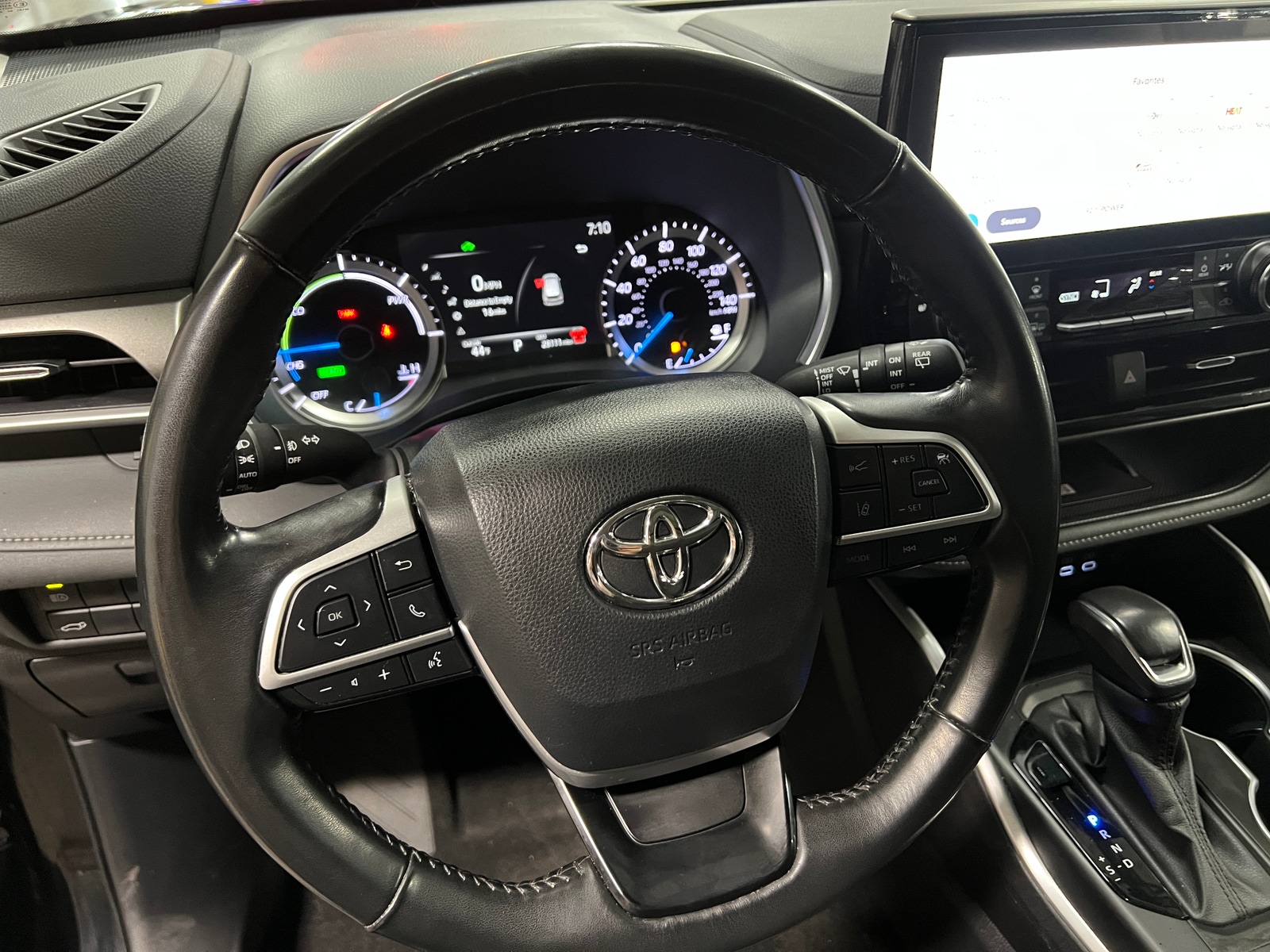 Thumbnail: 2024 Toyota Highlander - 4