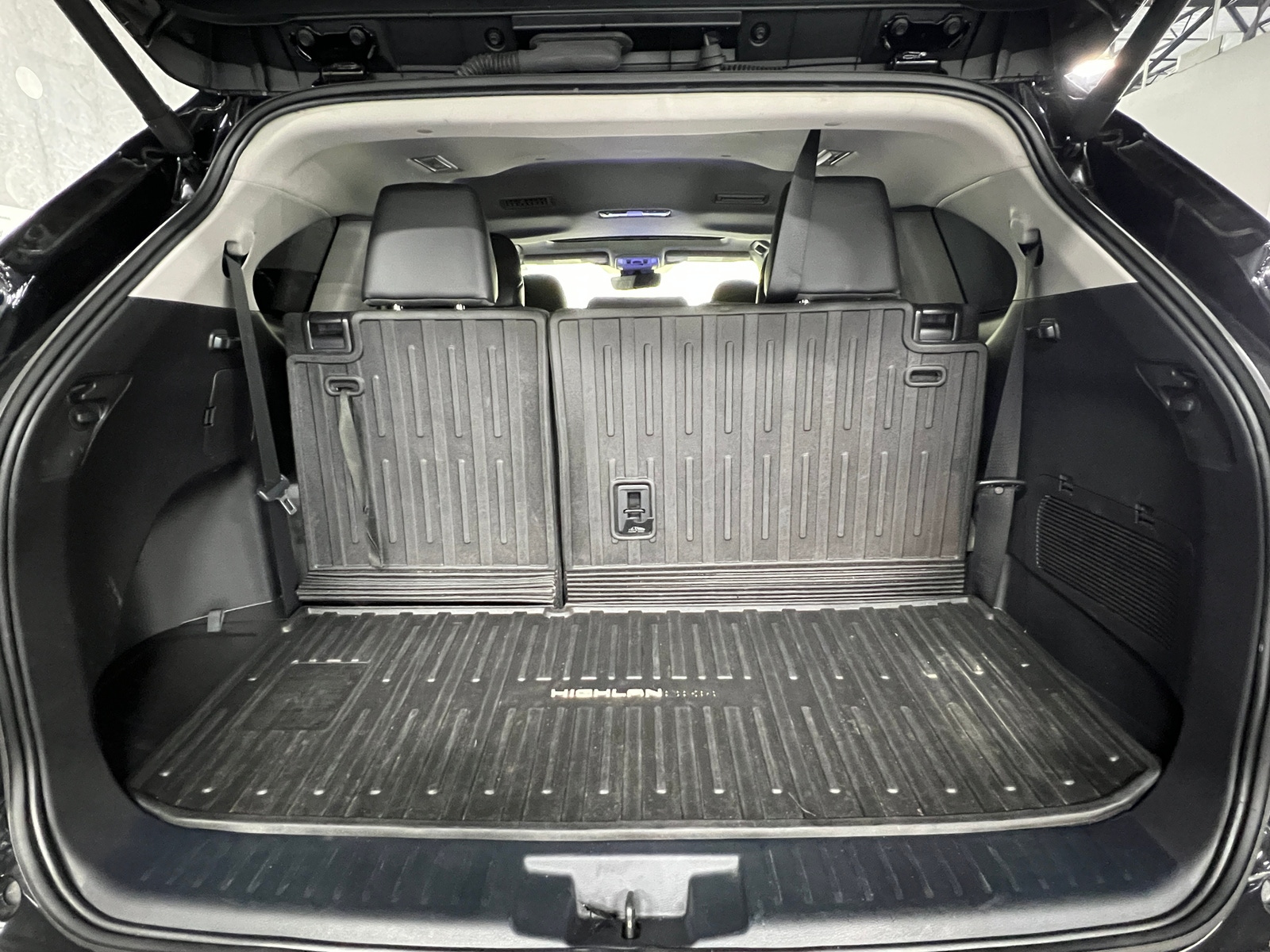 Thumbnail: 2024 Toyota Highlander - 6