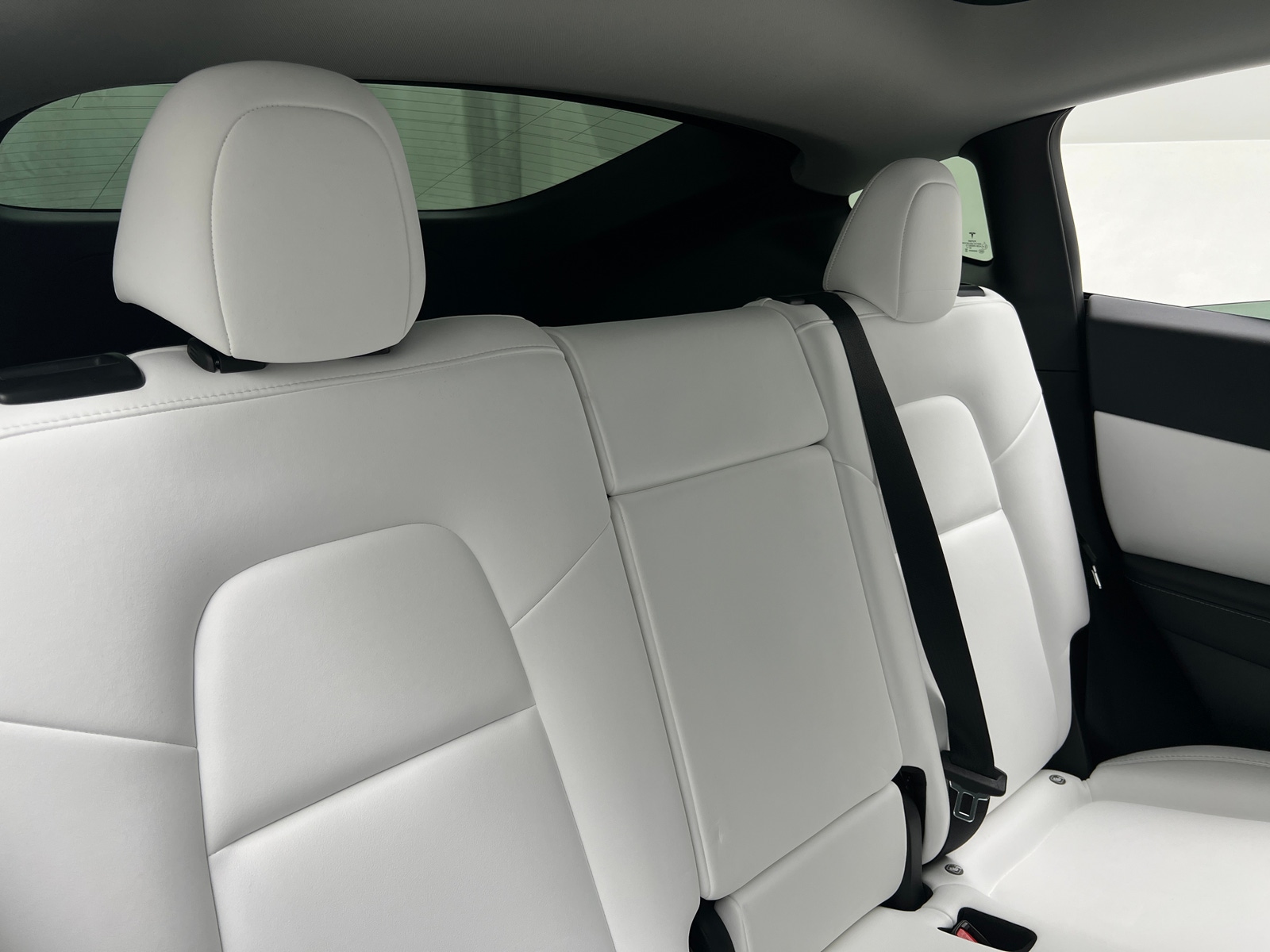 Thumbnail: 2022 Tesla Model Y - 5