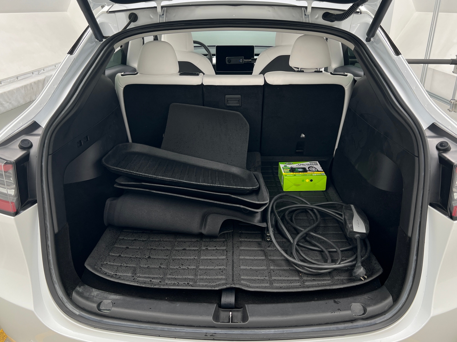 Thumbnail: 2022 Tesla Model Y - 6