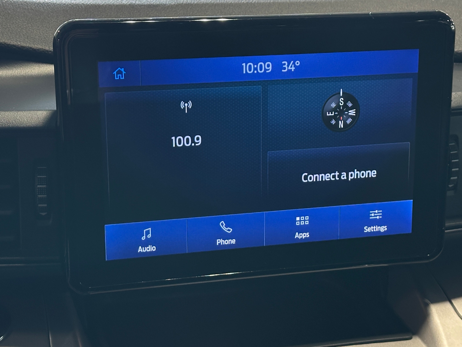 Thumbnail: 2023 Ford Explorer - 4