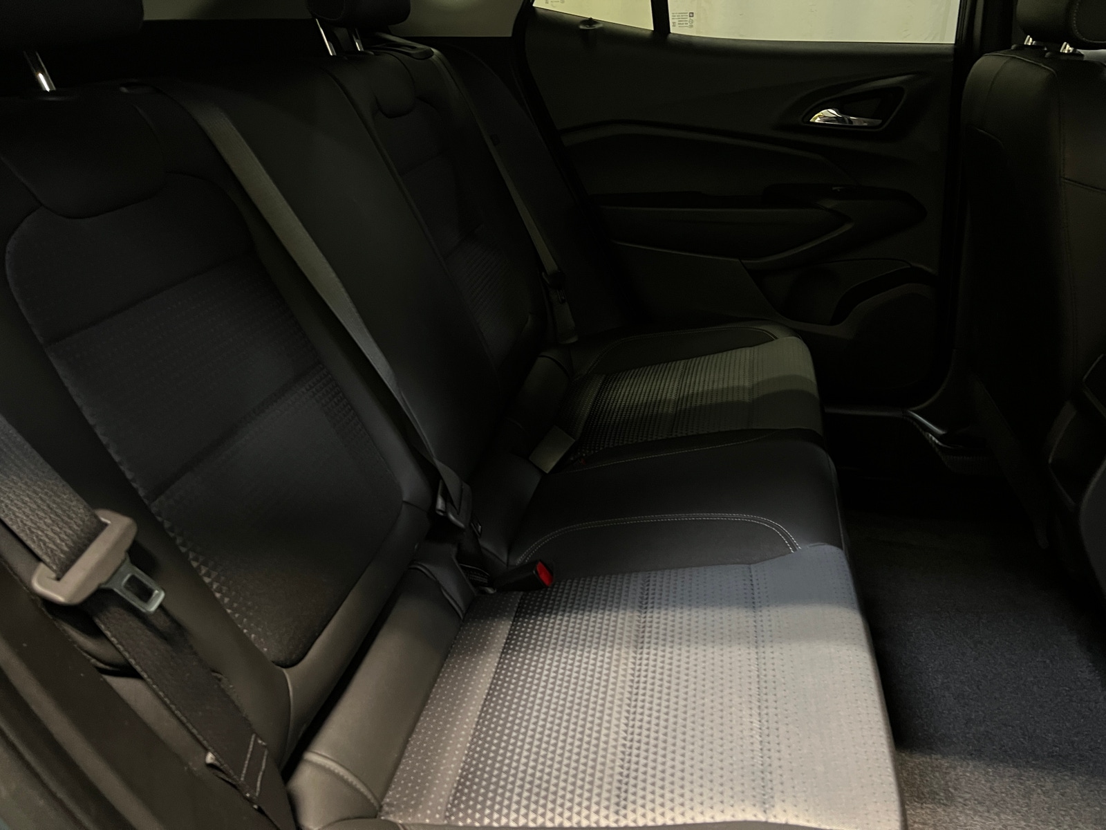 Thumbnail: 2025 Chevrolet Trax - 6