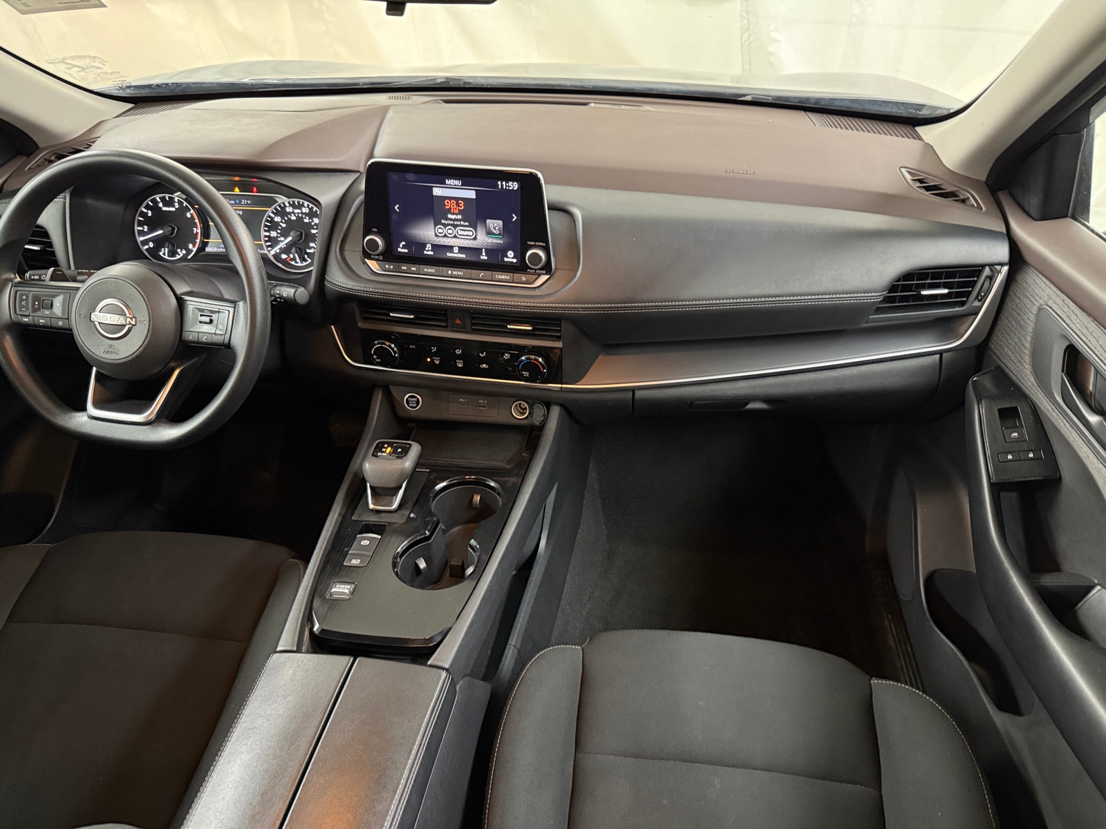 Thumbnail: 2023 Nissan Rogue - 3