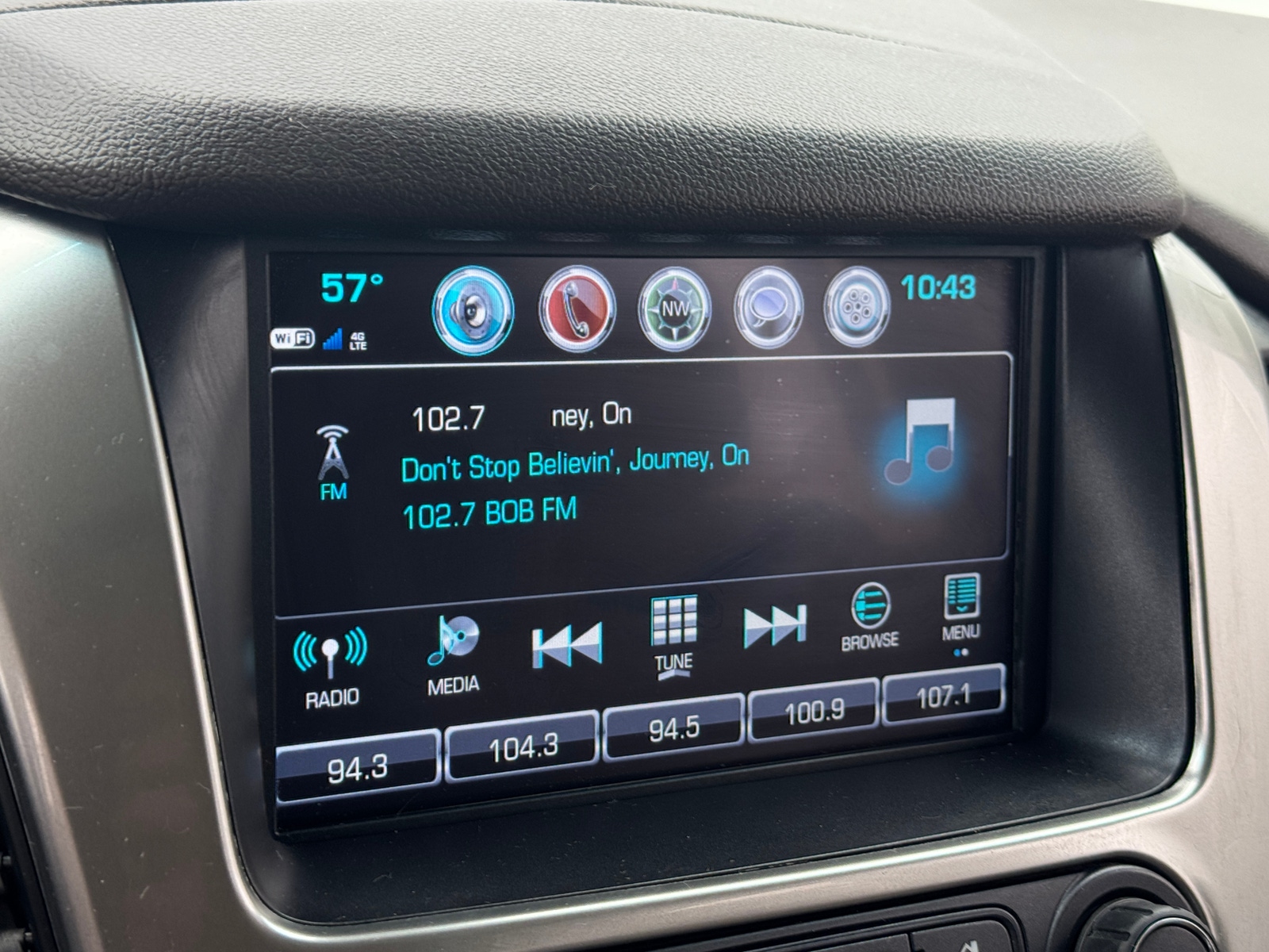 Thumbnail: 2019 Chevrolet Tahoe - 3