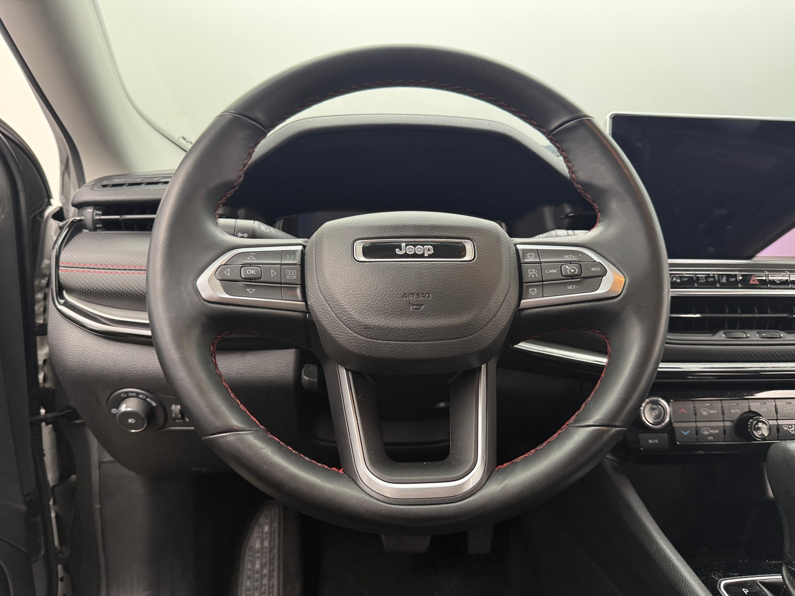 Thumbnail: 2022 Jeep Compass - 4