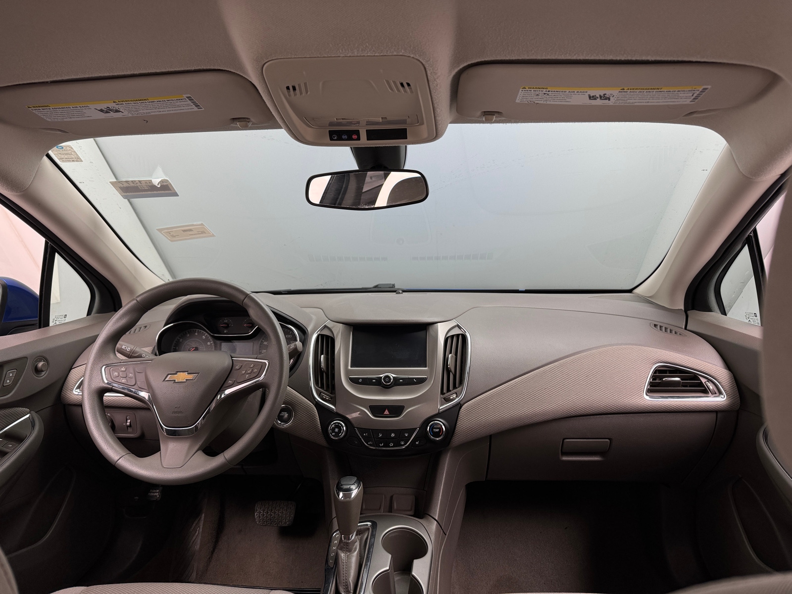 Thumbnail: 2017 Chevrolet Cruze - 3