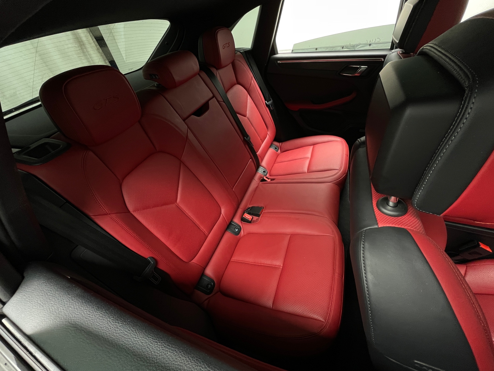 Thumbnail: 2020 Porsche Macan - 5