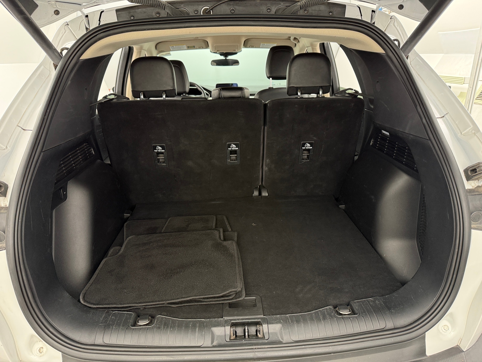 Thumbnail: 2020 Ford Escape - 6