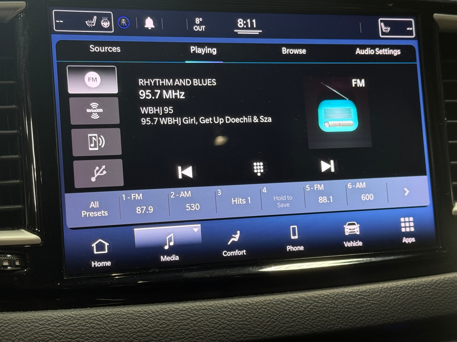 Thumbnail: 2021 Chrysler Pacifica - 3