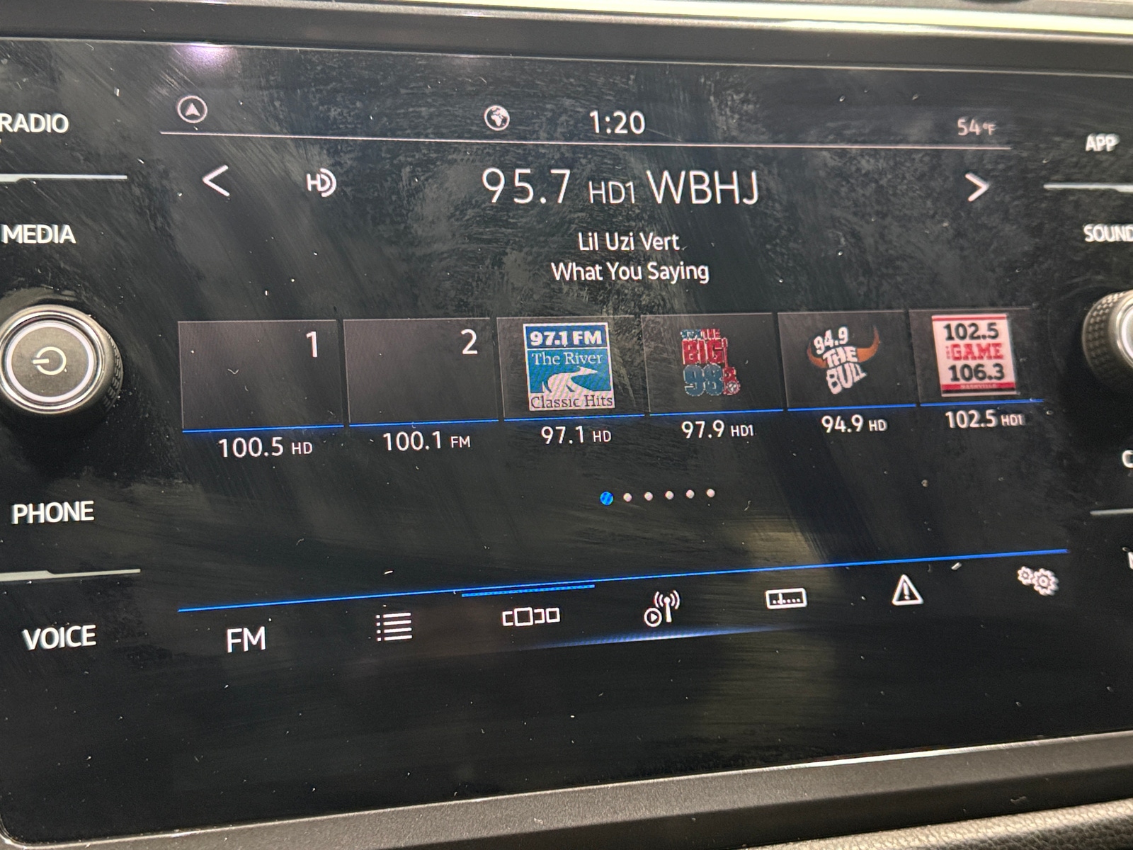 Thumbnail: 2024 Volkswagen Tiguan - 3