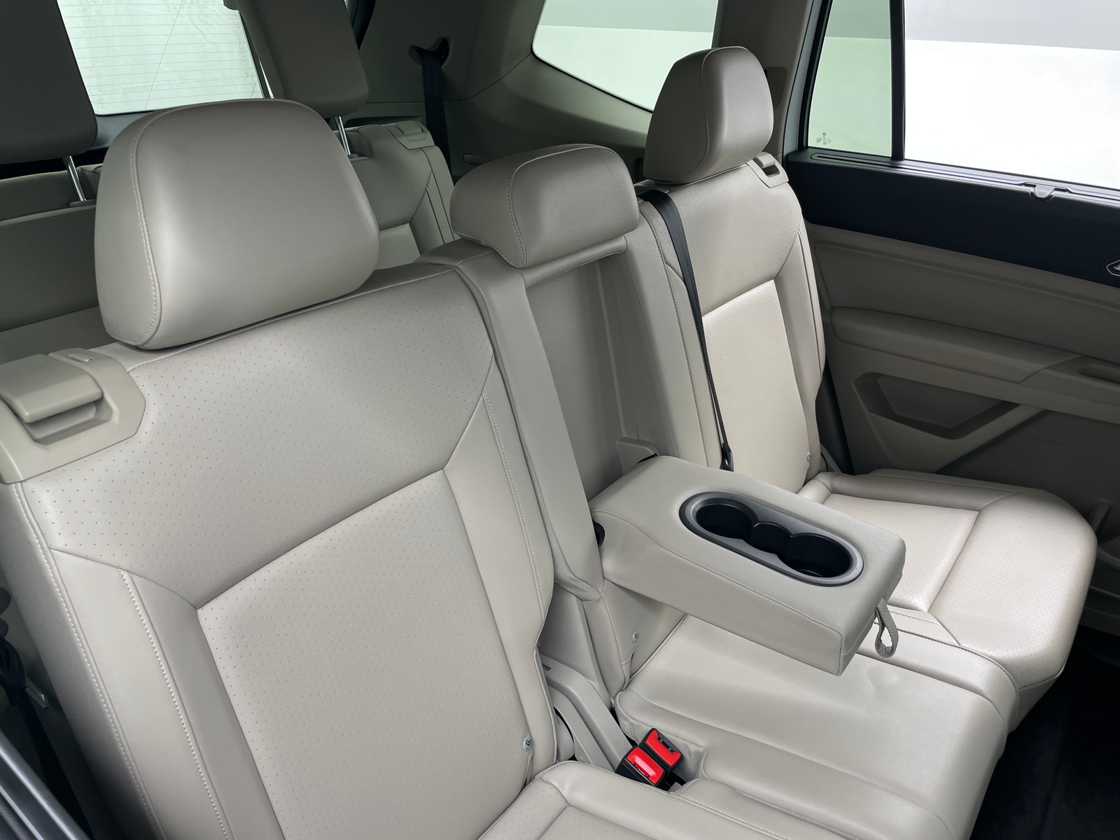 Thumbnail: 2018 Volkswagen Atlas - 5