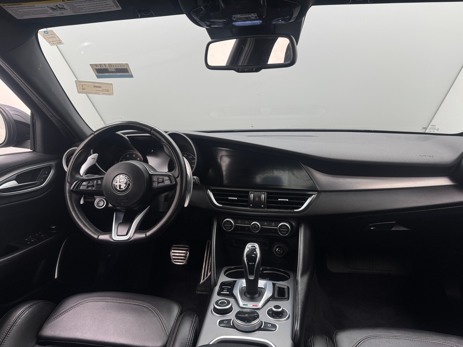 Thumbnail: 2023 Alfa Romeo Giulia - 2