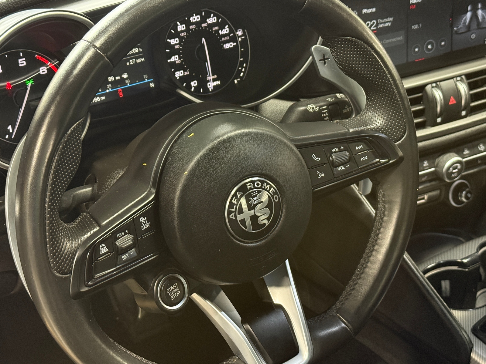 Thumbnail: 2023 Alfa Romeo Giulia - 4