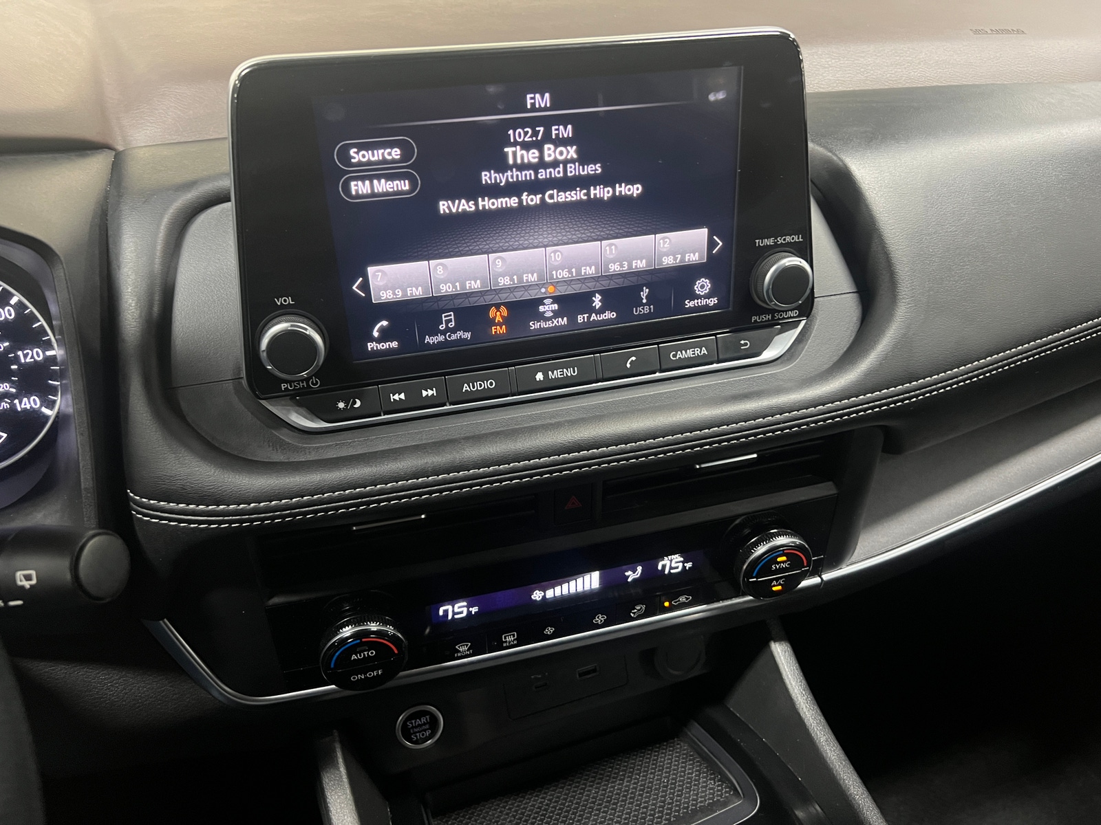 Thumbnail: 2023 Nissan Rogue - 4