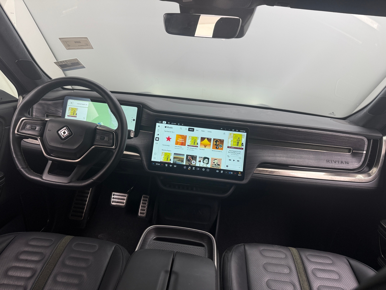 Thumbnail: 2022 Rivian R1T - 2