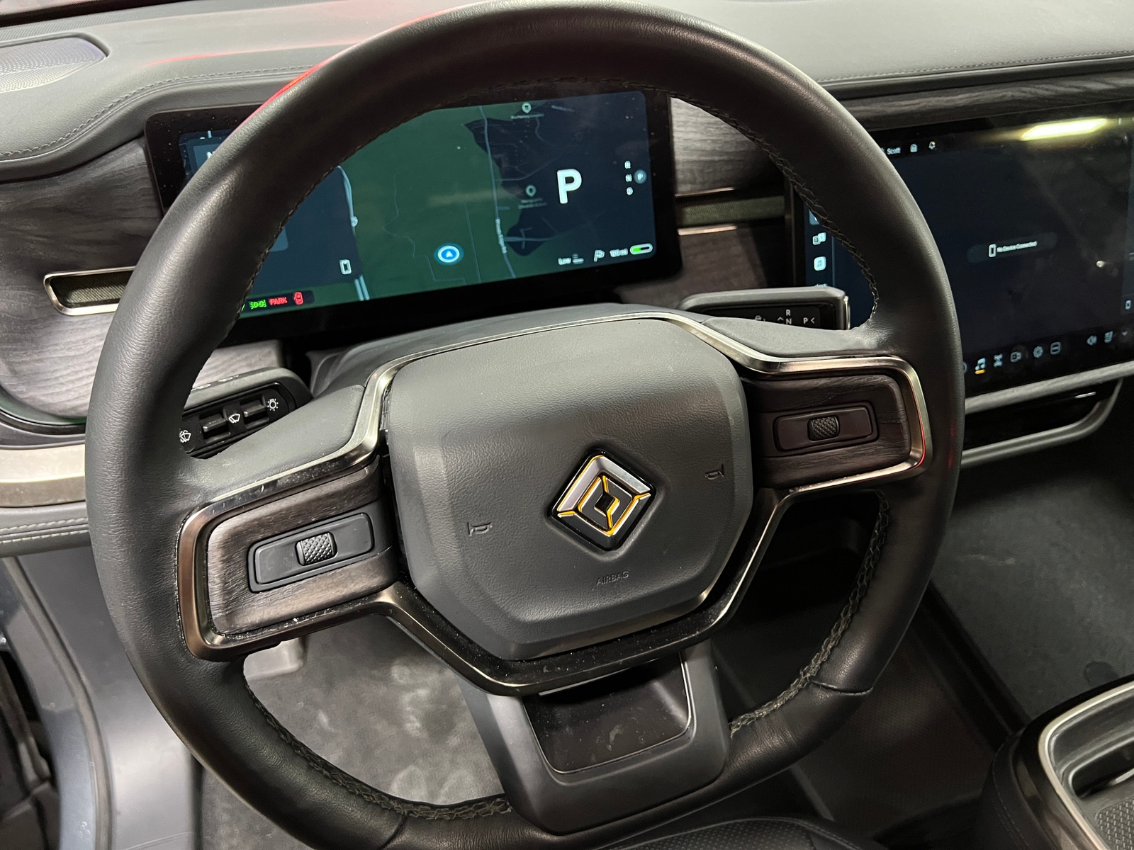 Thumbnail: 2022 Rivian R1T - 4