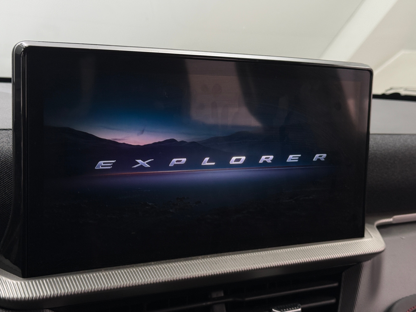 Thumbnail: 2025 Ford Explorer - 3